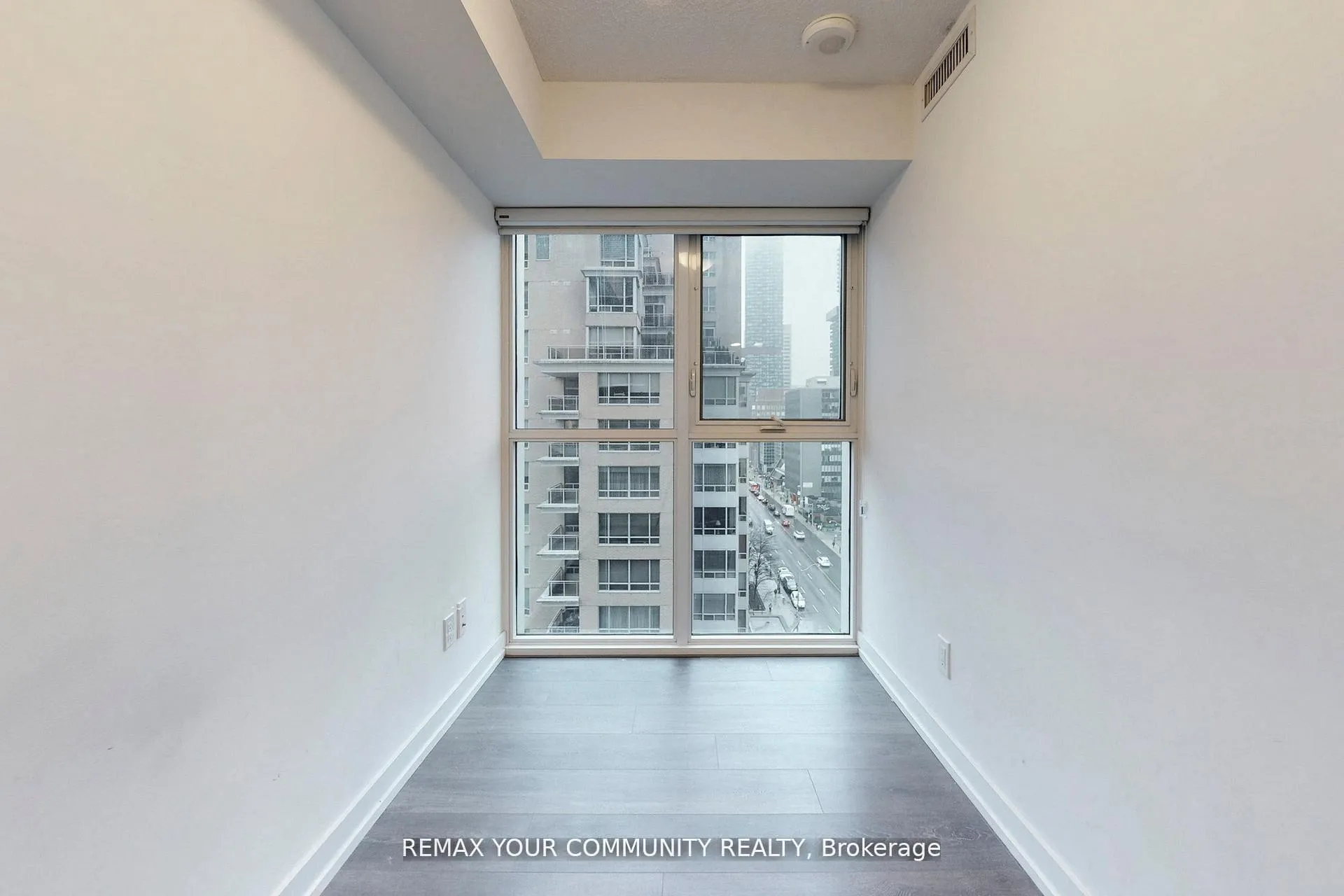 Photo 24 of Unit 1005, 125 Redpath Avenue, Toronto, Mount Pleasant East — HOMEH