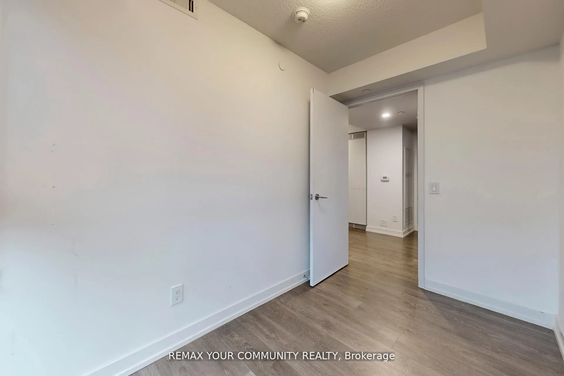 Photo 26 of Unit 1005, 125 Redpath Avenue, Toronto, Mount Pleasant East — HOMEH