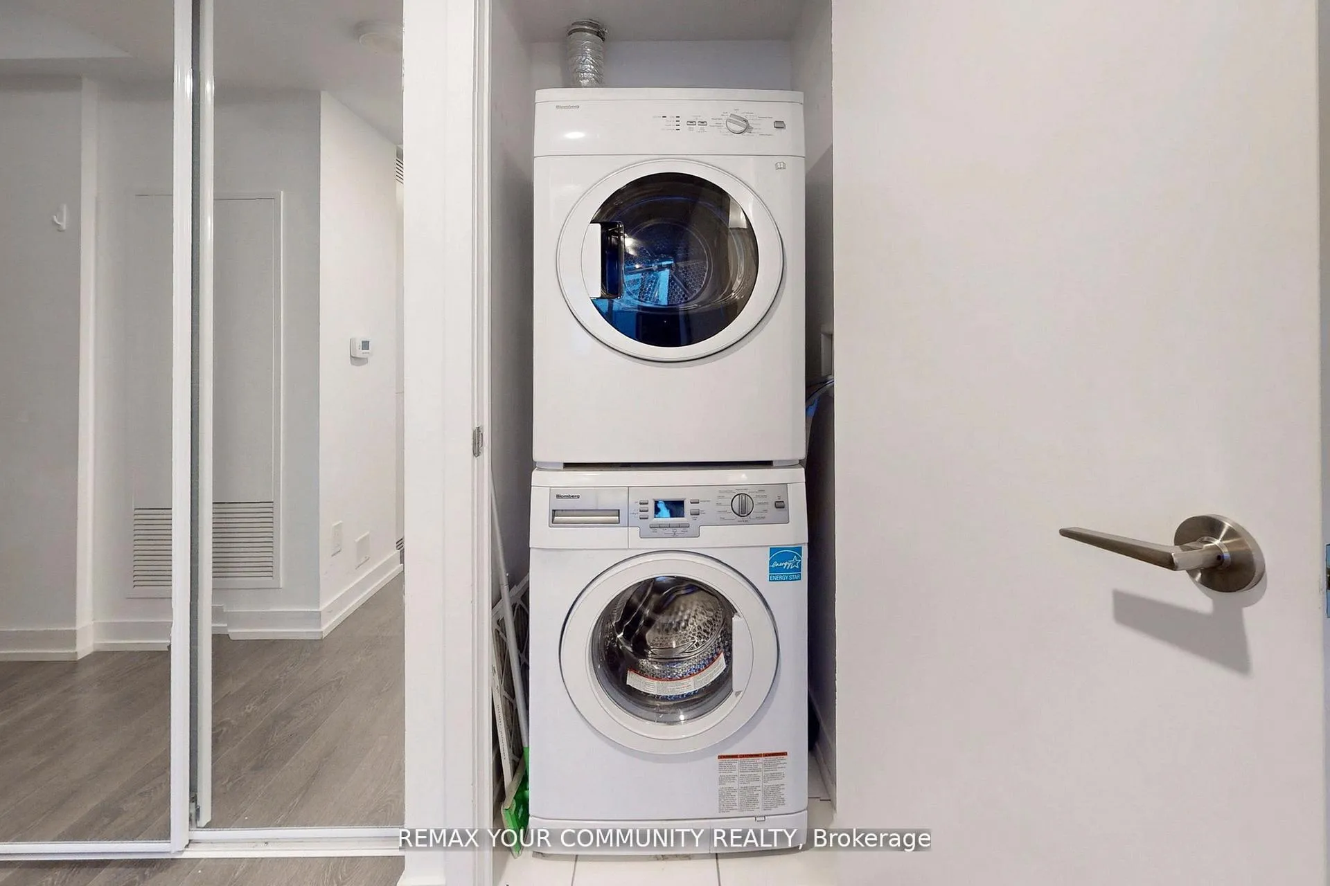 Photo 29 of Unit 1005, 125 Redpath Avenue, Toronto, Mount Pleasant East — HOMEH