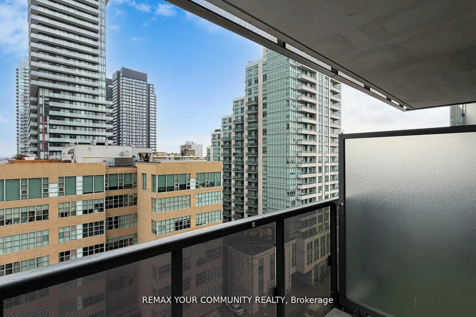 Photo 32 of Unit 1005, 125 Redpath Avenue, Toronto, Mount Pleasant East — HOMEH