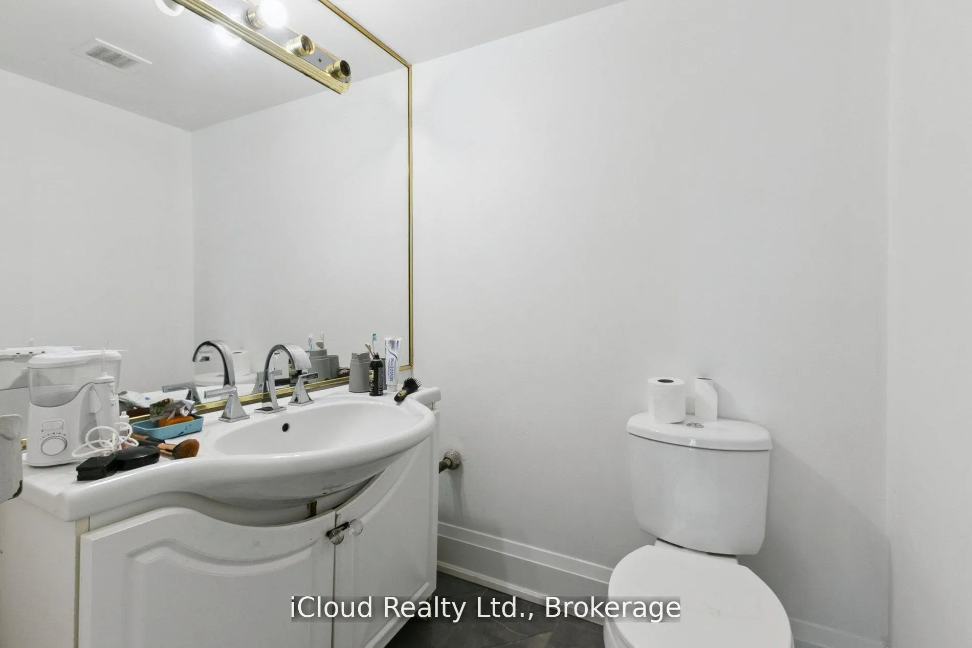 Photo 4 of Unit 1108, 238 Albion Road, Etobicoke, Elms-Old Rexdale — HOMEH