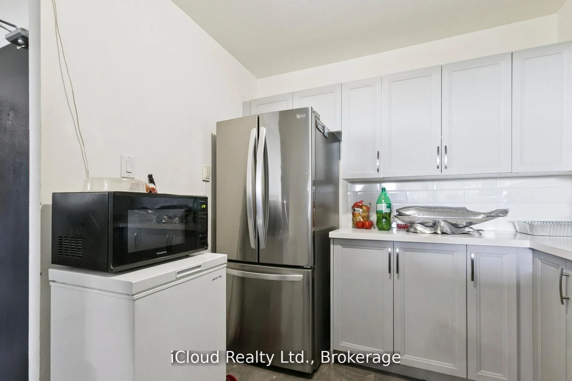 Photo 11 of Unit 1108, 238 Albion Road, Etobicoke, Elms-Old Rexdale — HOMEH