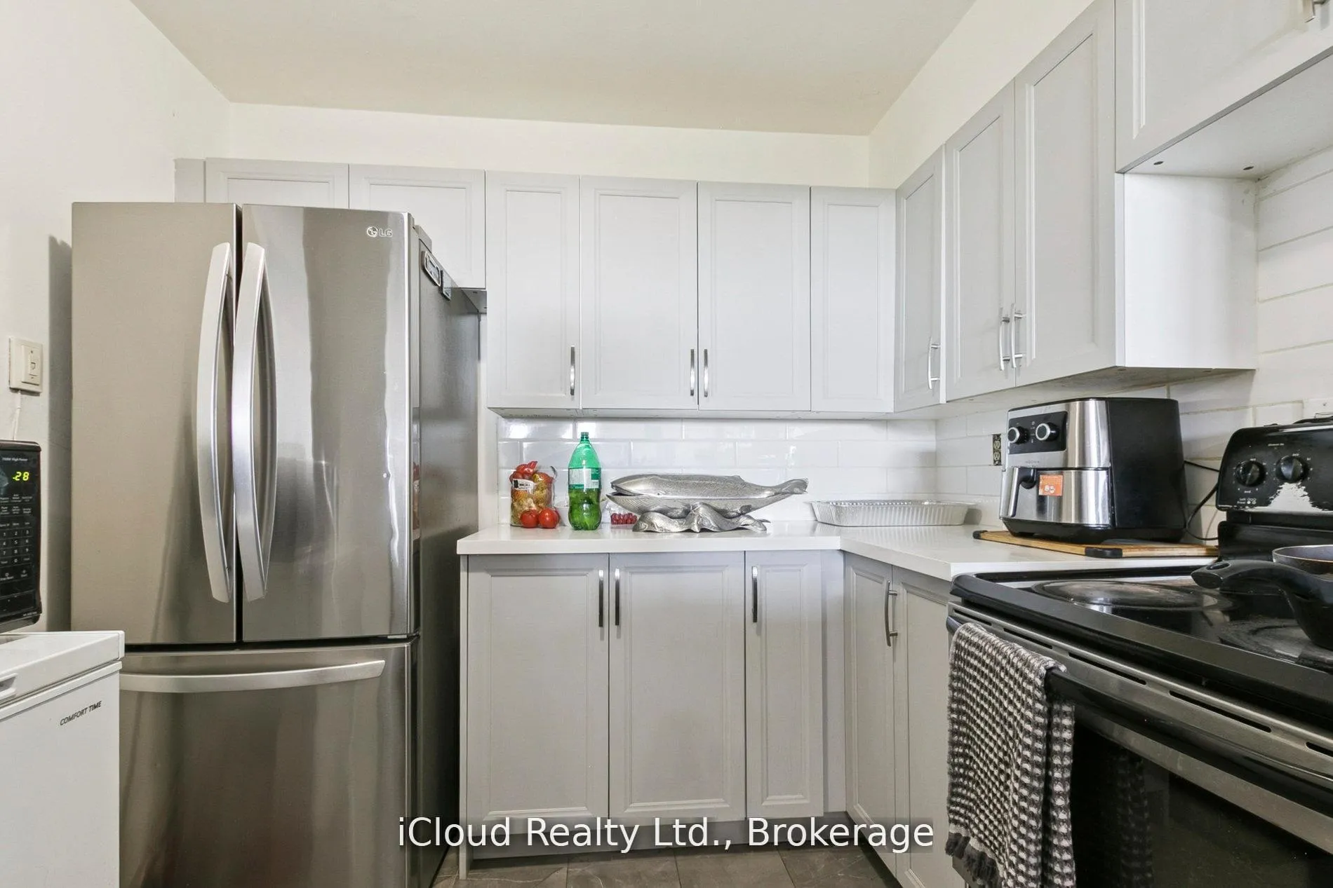 Photo 20 of Unit 1108, 238 Albion Road, Etobicoke, Elms-Old Rexdale — HOMEH