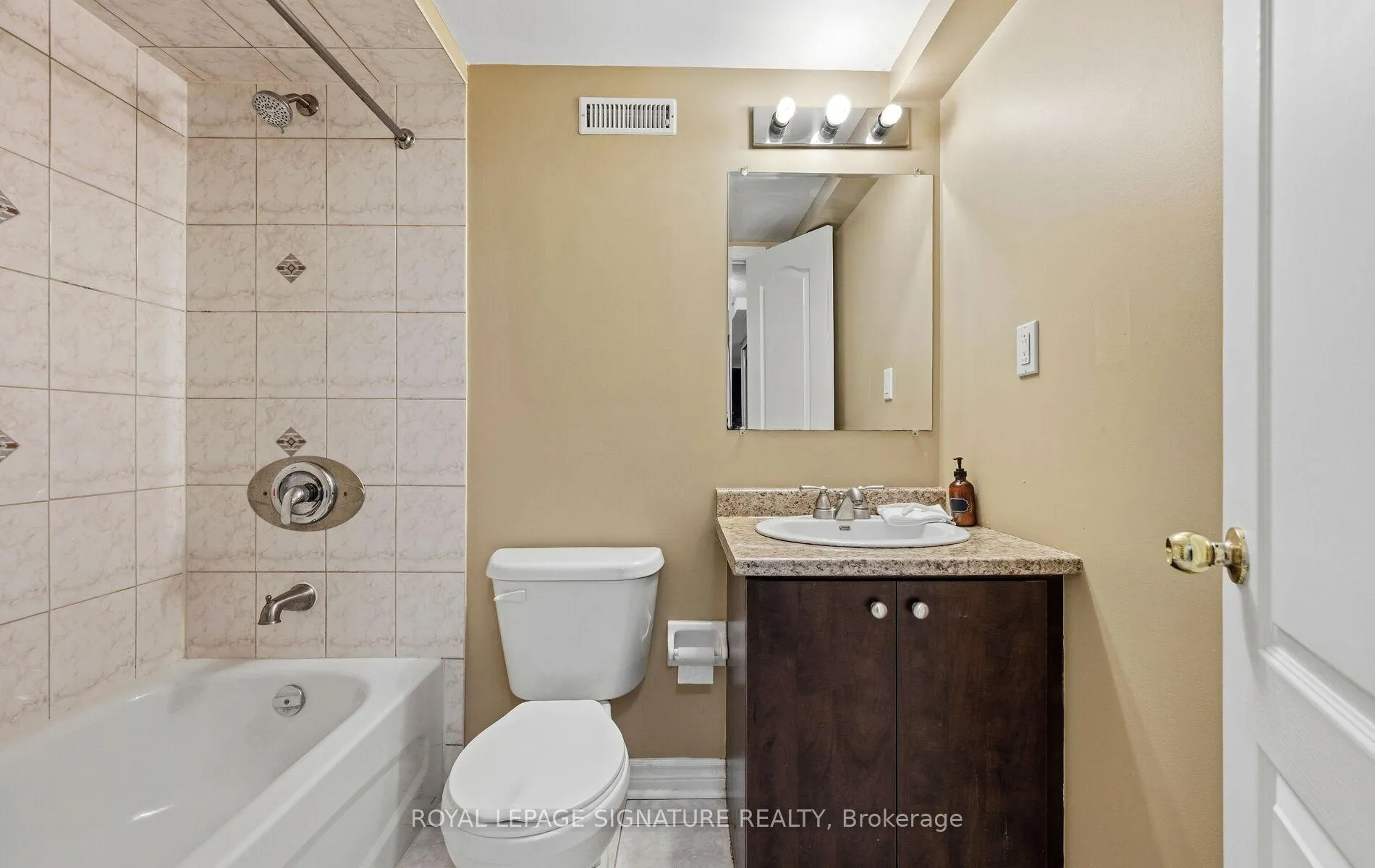 Photo 39 of 476 Nairn Circle, Milton, Scott — HOMEH