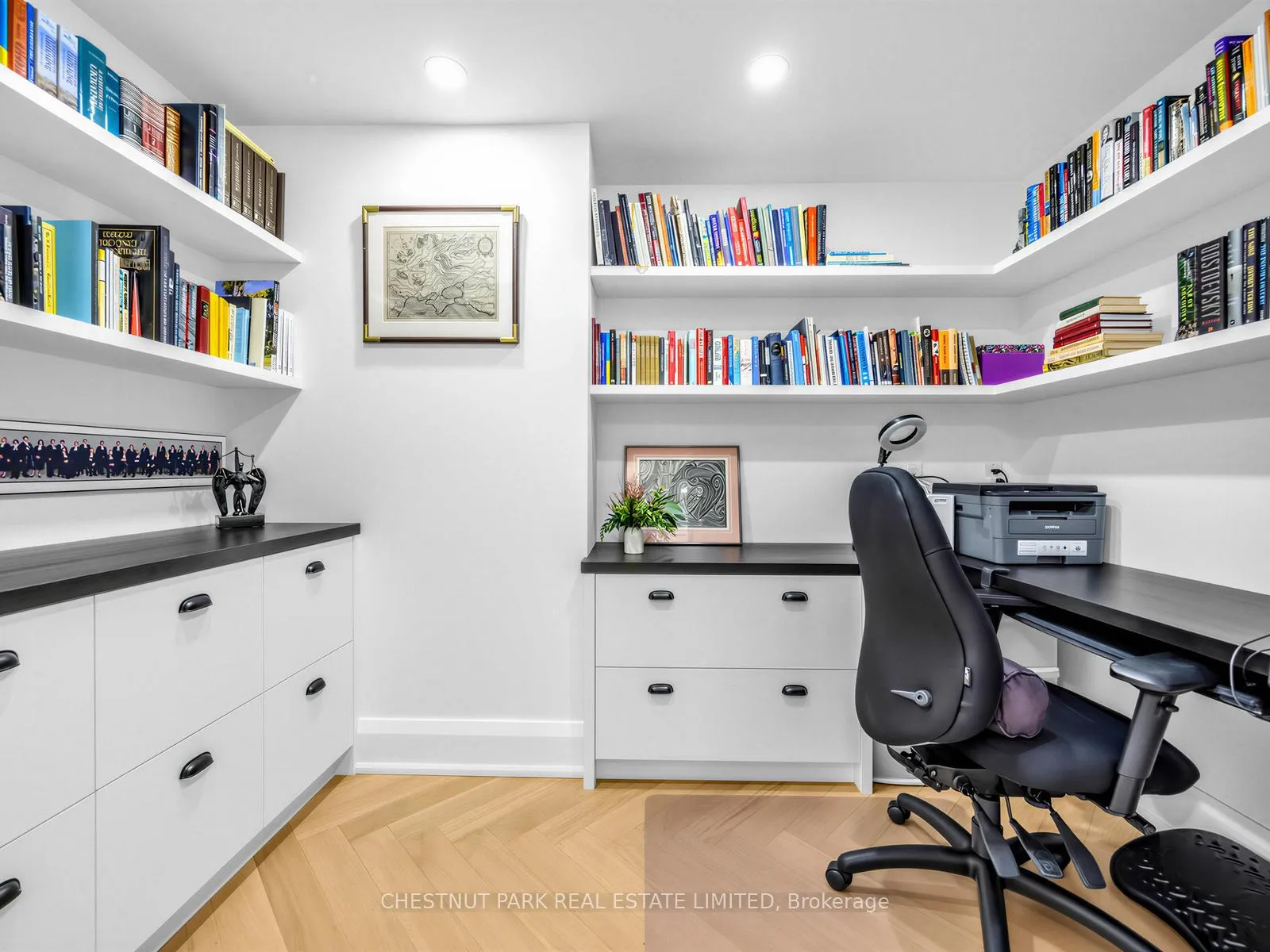 Photo 5 of Unit PH 405, 2545 Bloor Street W, Toronto, High Park-Swansea — HOMEH