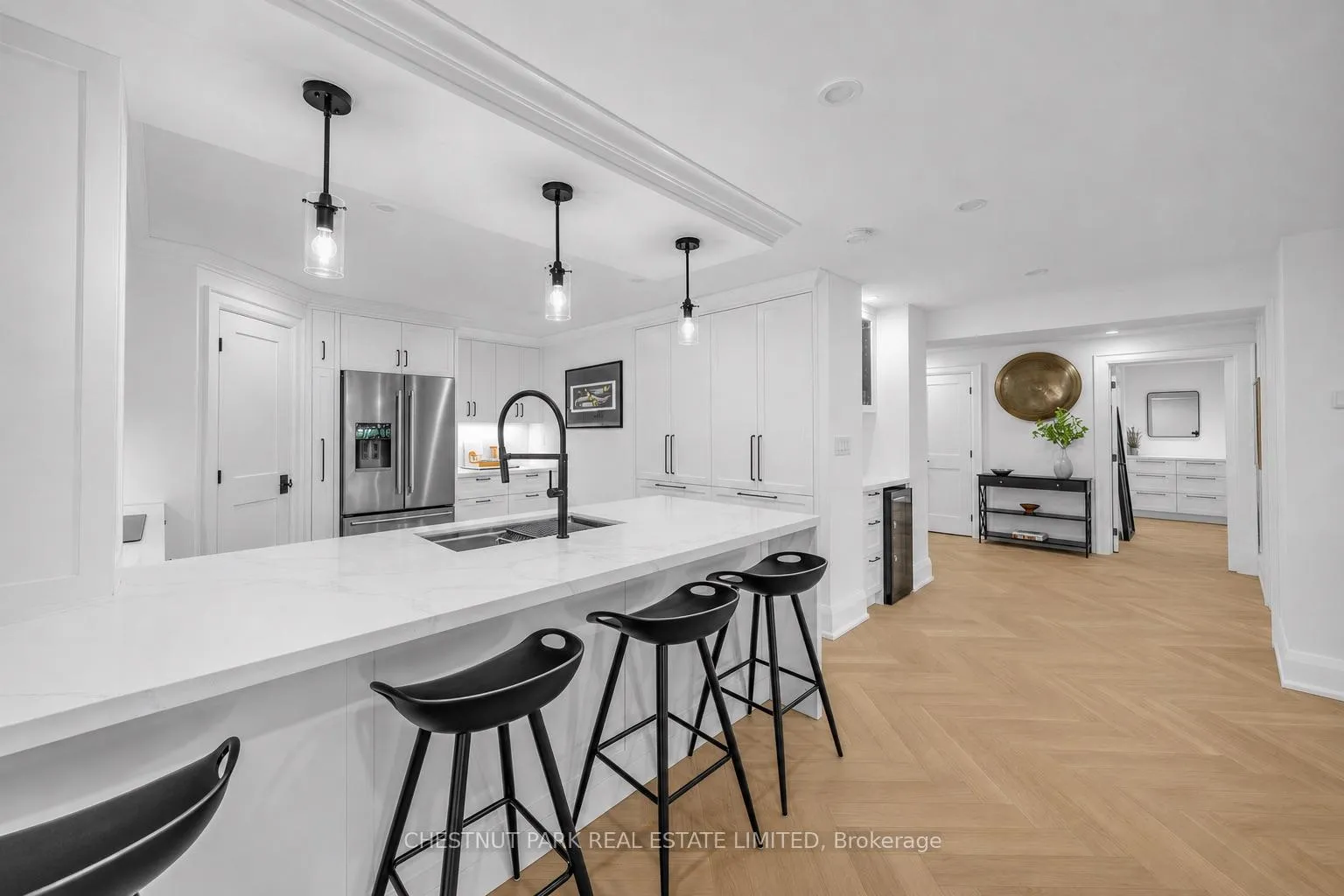 Photo 7 of Unit PH 405, 2545 Bloor Street W, Toronto, High Park-Swansea — HOMEH