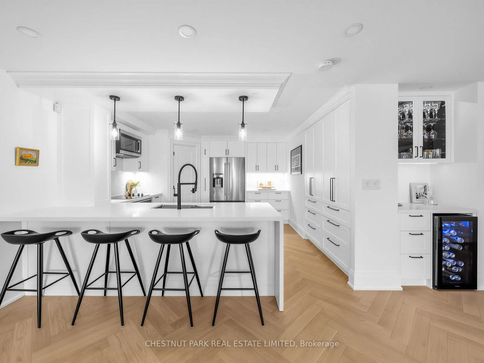 Photo 12 of Unit PH 405, 2545 Bloor Street W, Toronto, High Park-Swansea — HOMEH