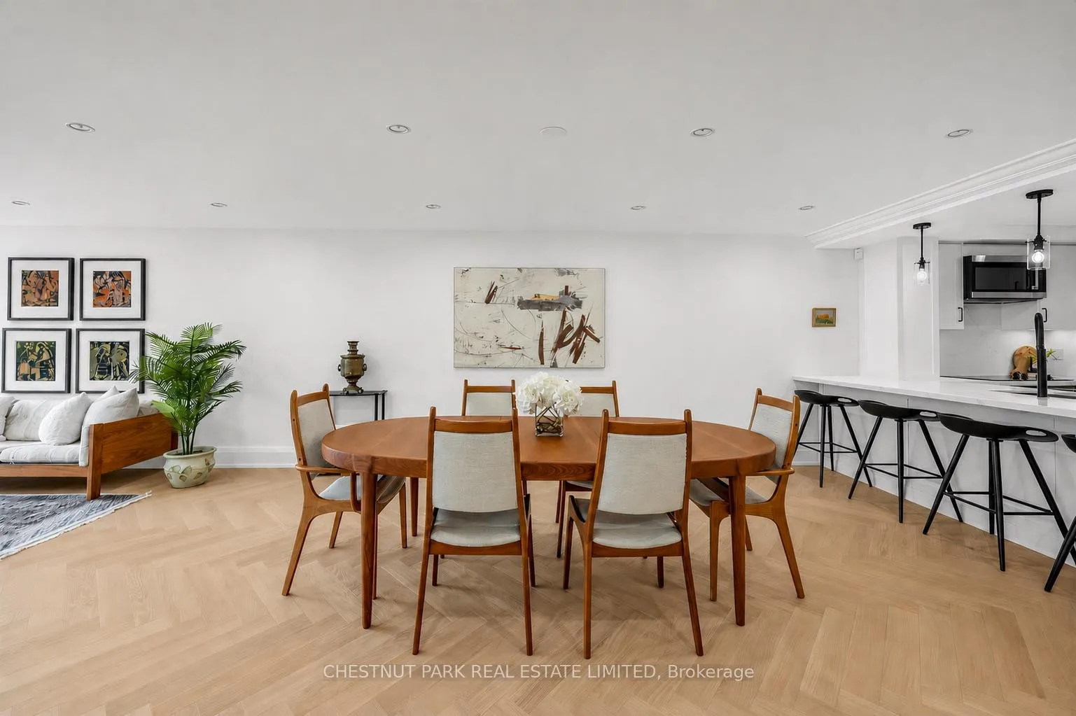 Photo 17 of Unit PH 405, 2545 Bloor Street W, Toronto, High Park-Swansea — HOMEH