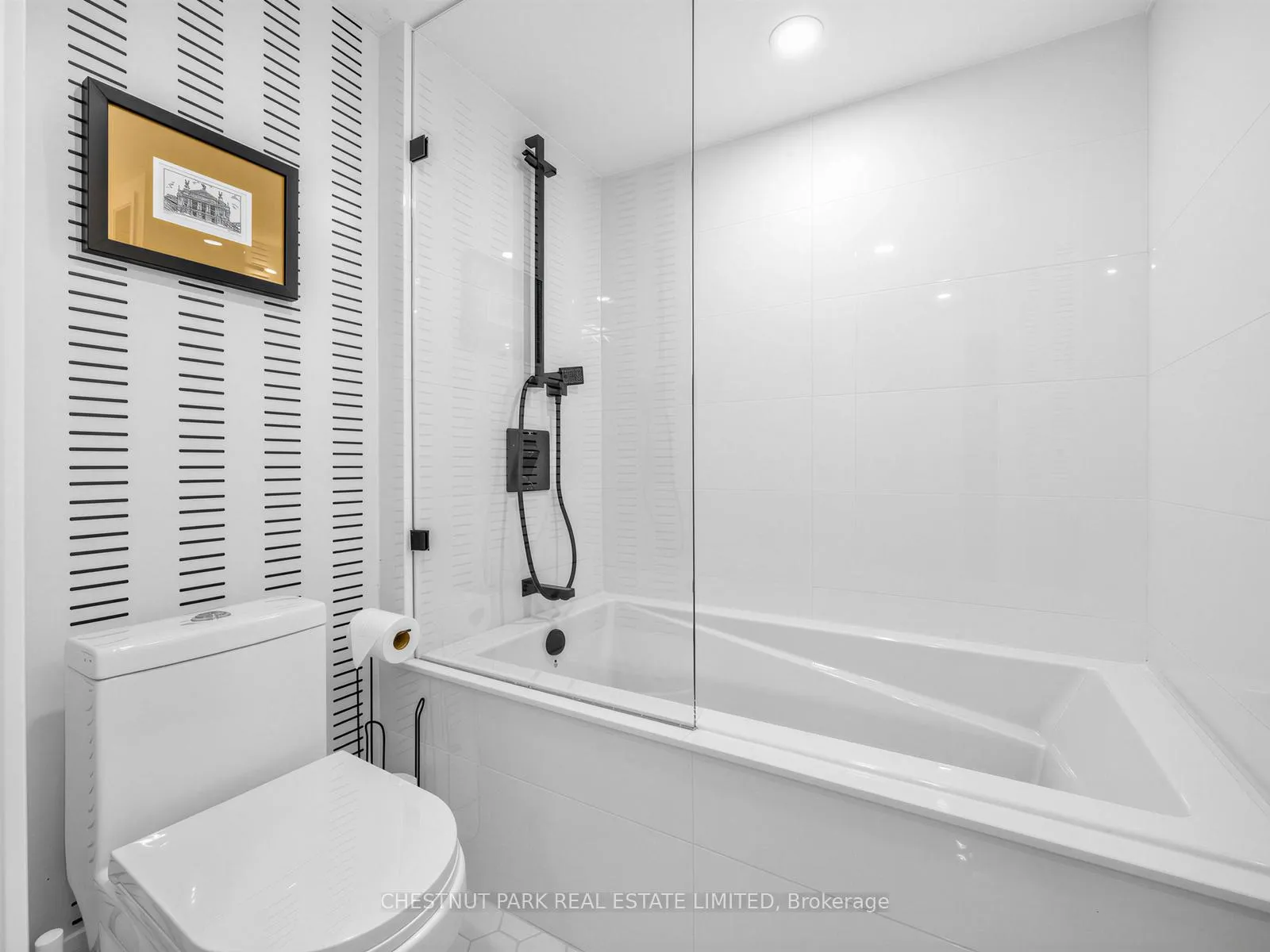 Photo 29 of Unit PH 405, 2545 Bloor Street W, Toronto, High Park-Swansea — HOMEH