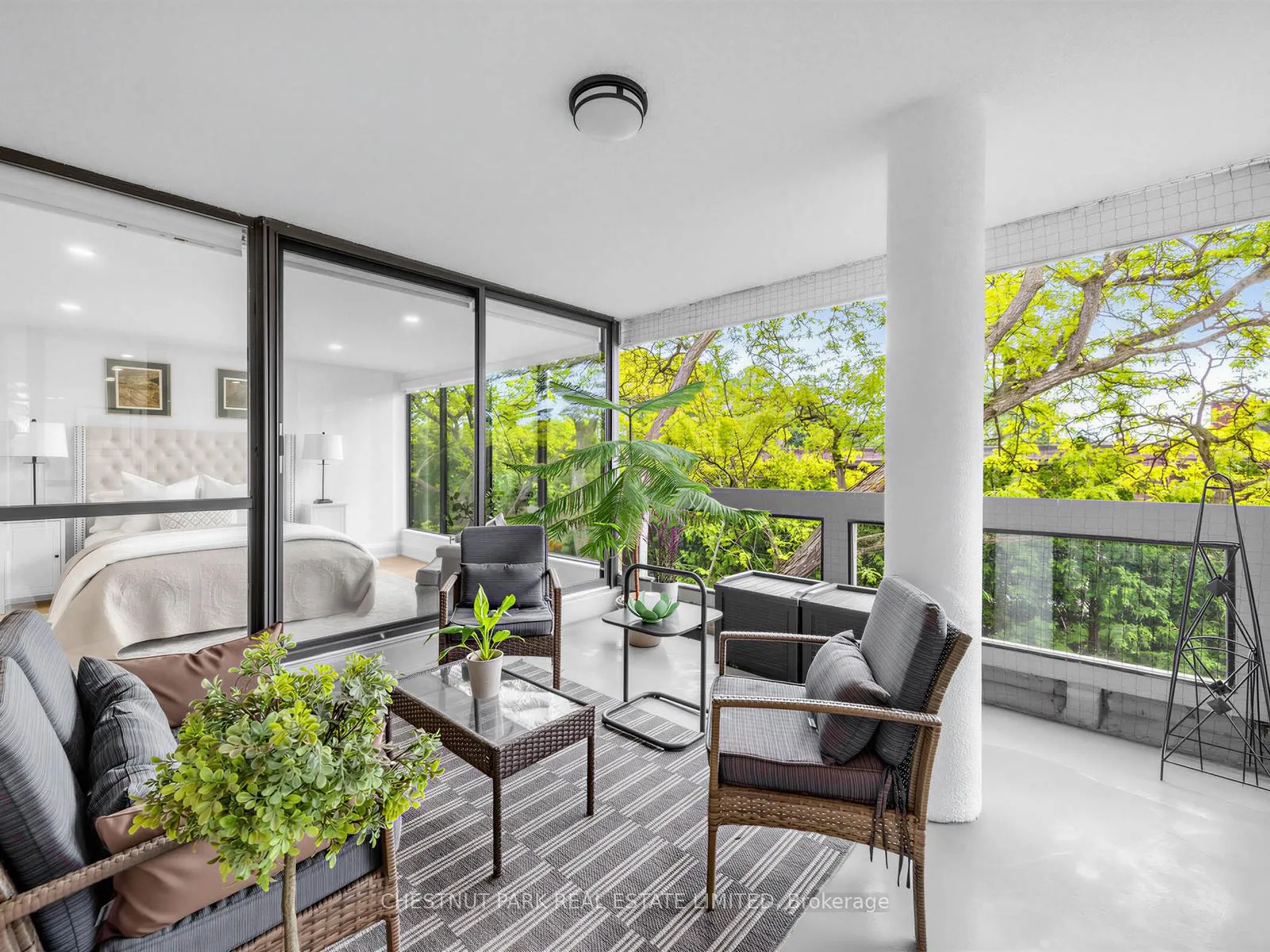 Photo 37 of Unit PH 405, 2545 Bloor Street W, Toronto, High Park-Swansea — HOMEH