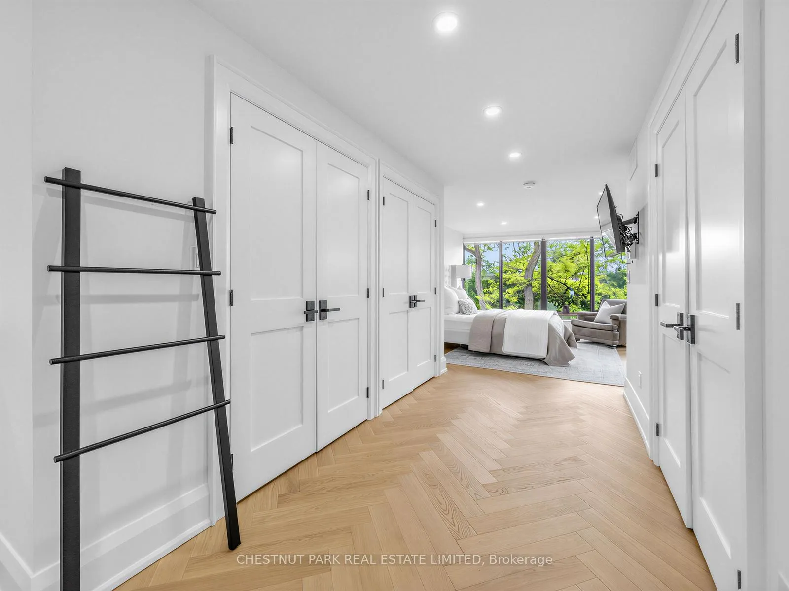 Photo 38 of Unit PH 405, 2545 Bloor Street W, Toronto, High Park-Swansea — HOMEH
