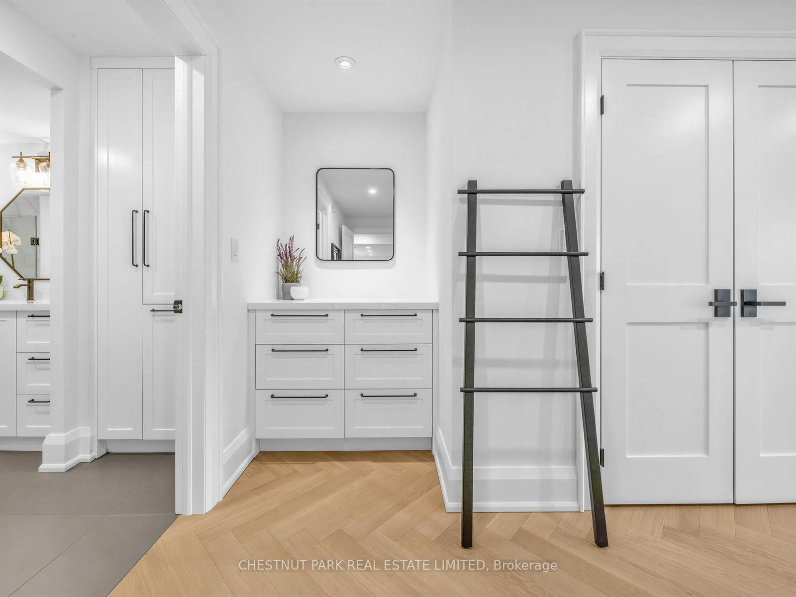 Photo 41 of Unit PH 405, 2545 Bloor Street W, Toronto, High Park-Swansea — HOMEH
