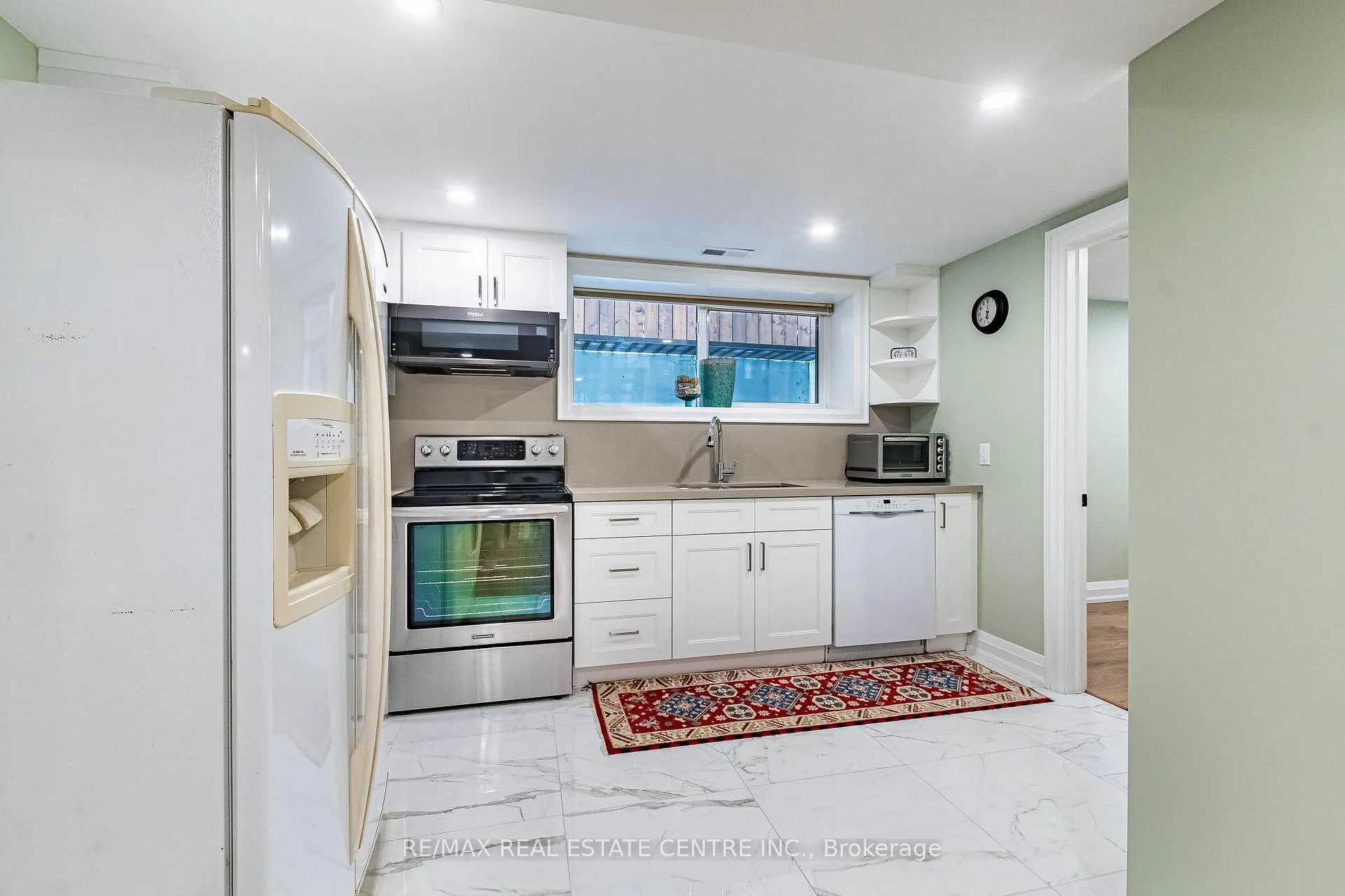 Photo 39 of 680 Bookham Crescent NW, Mississauga, Rathwood — HOMEH