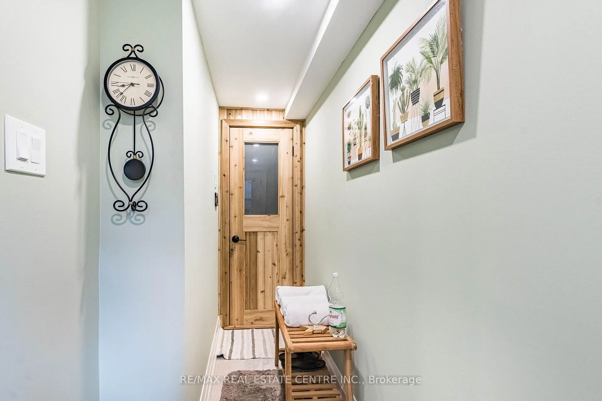 Photo 44 of 680 Bookham Crescent NW, Mississauga, Rathwood — HOMEH