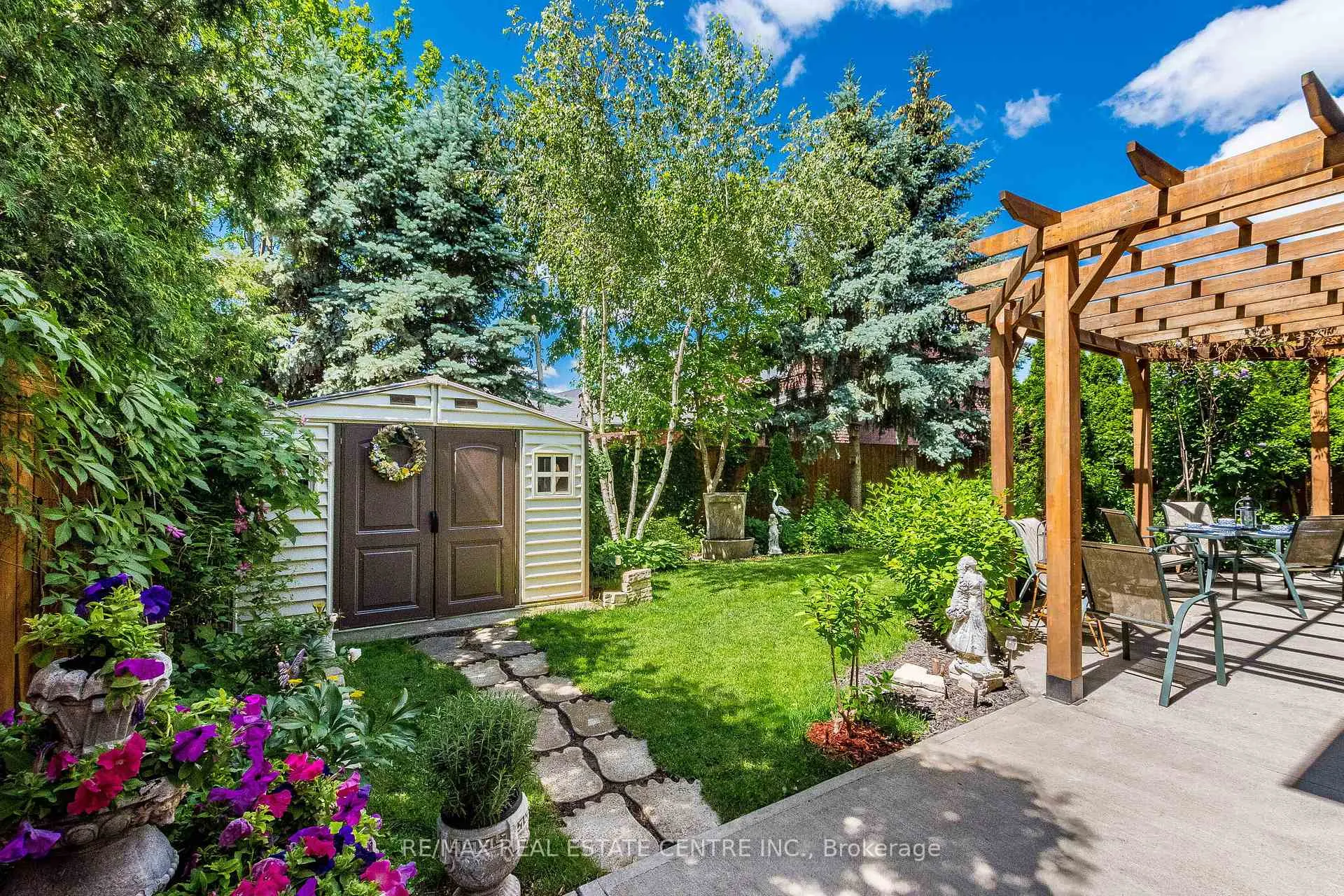 Photo 46 of 680 Bookham Crescent NW, Mississauga, Rathwood — HOMEH