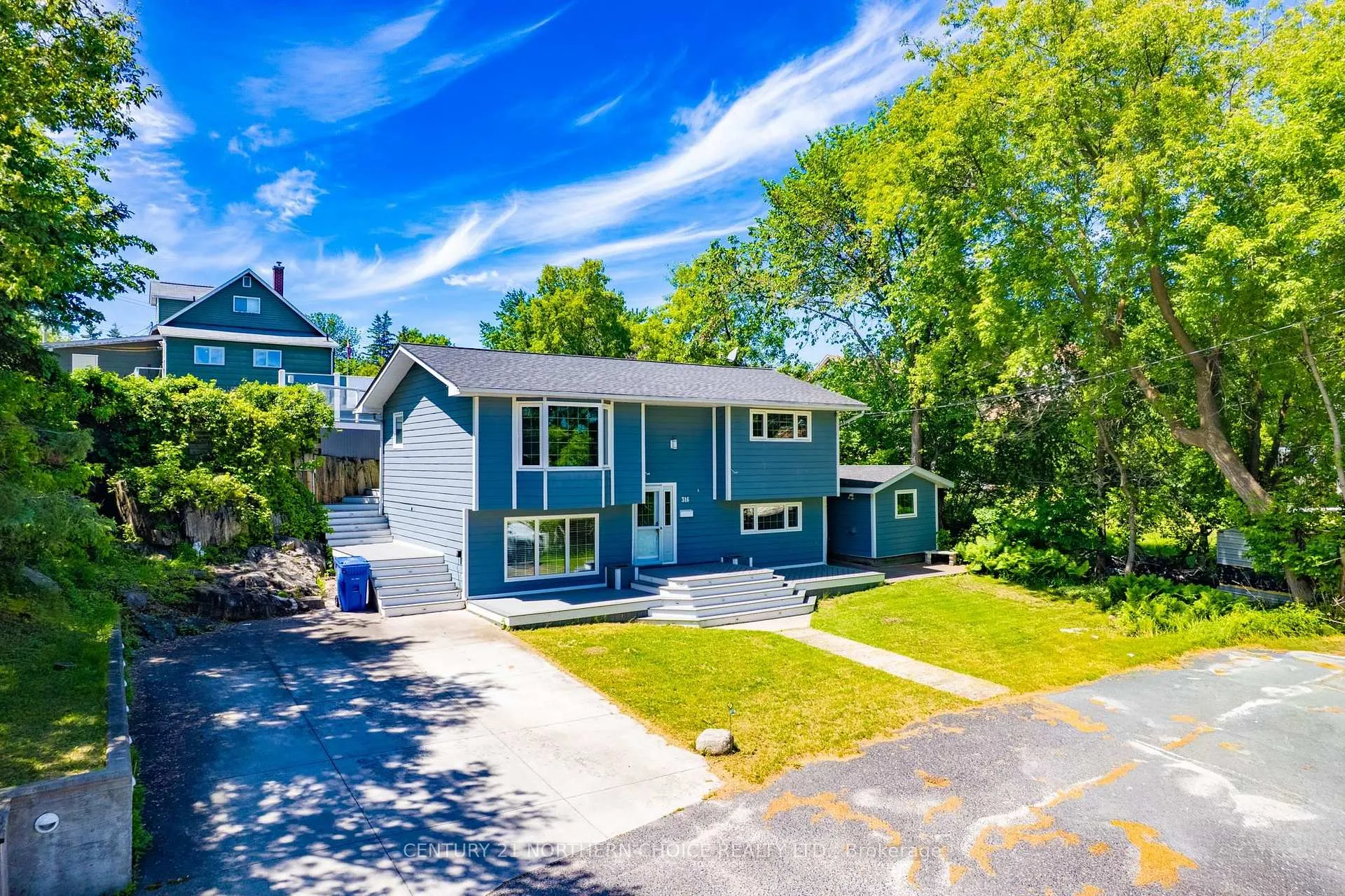 Photo 2 of 316 Belle Avenue, Kenora, Keewatin — HOMEH