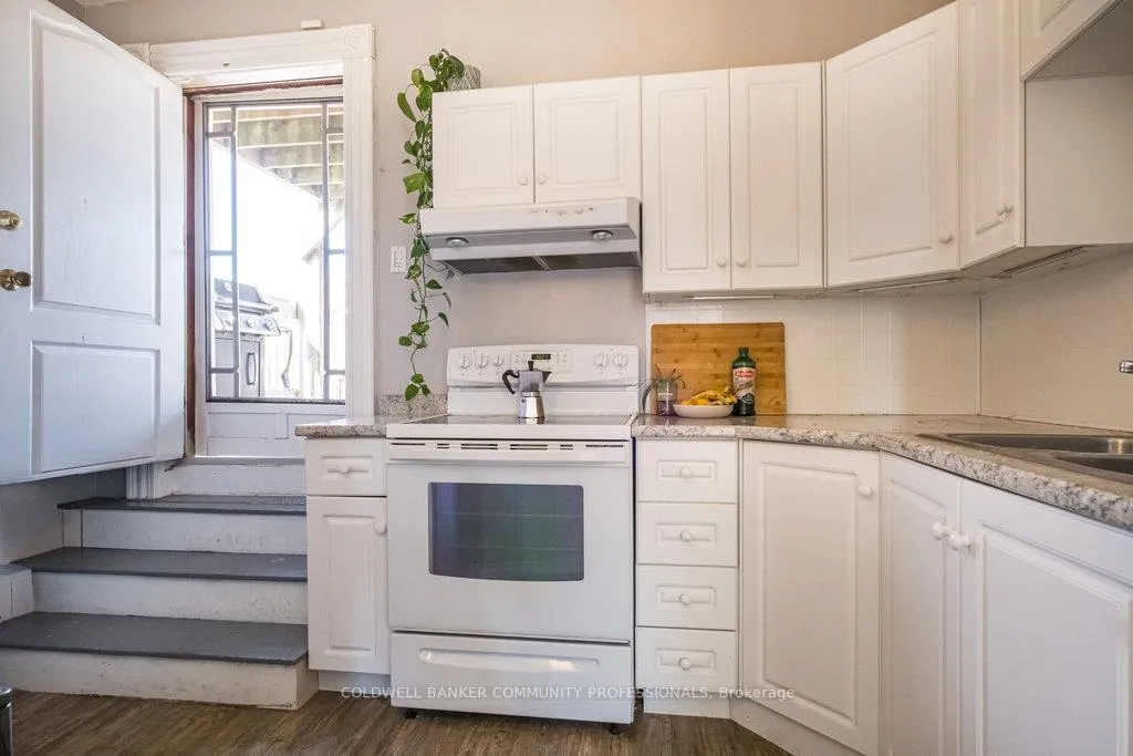 Photo 21 of 270 Queen Street S, Hamilton, Kirkendall — HOMEH