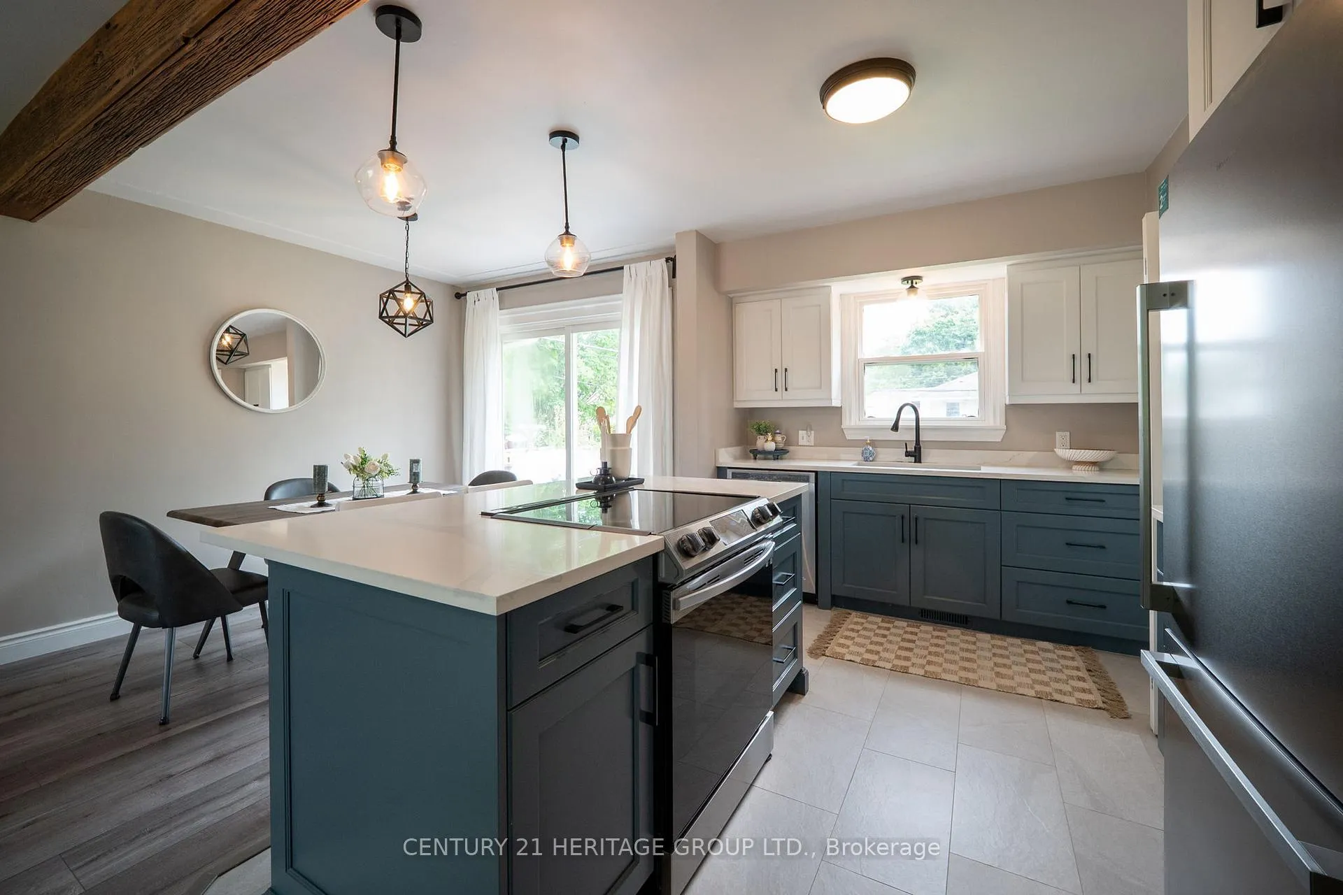 Photo 15 of 9 Kingslea Drive, Hamilton, Huntington — HOMEH