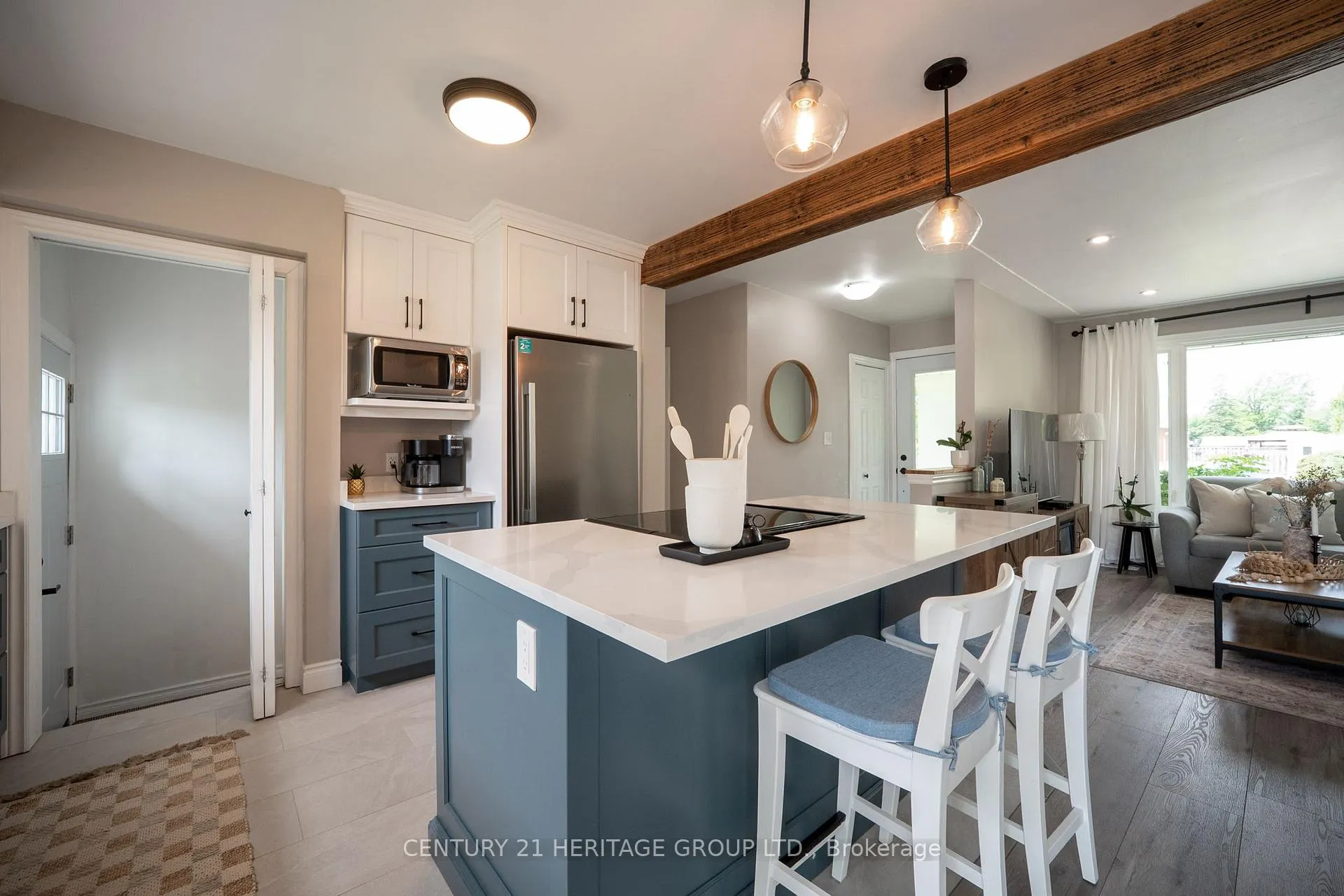 Photo 16 of 9 Kingslea Drive, Hamilton, Huntington — HOMEH
