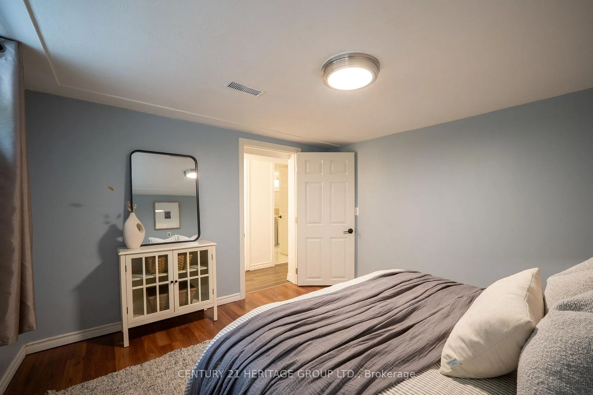 Photo 37 of 9 Kingslea Drive, Hamilton, Huntington — HOMEH