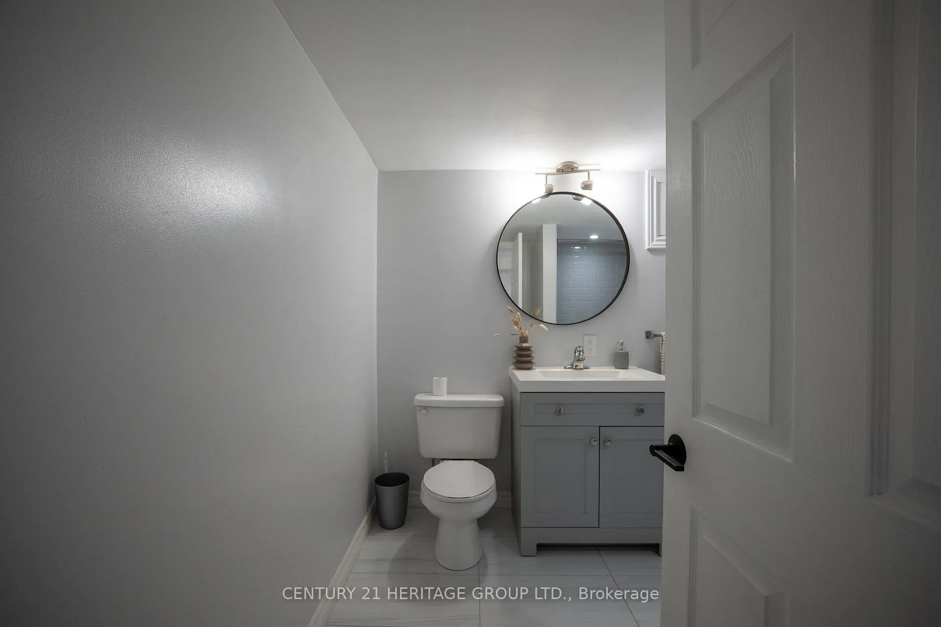Photo 38 of 9 Kingslea Drive, Hamilton, Huntington — HOMEH