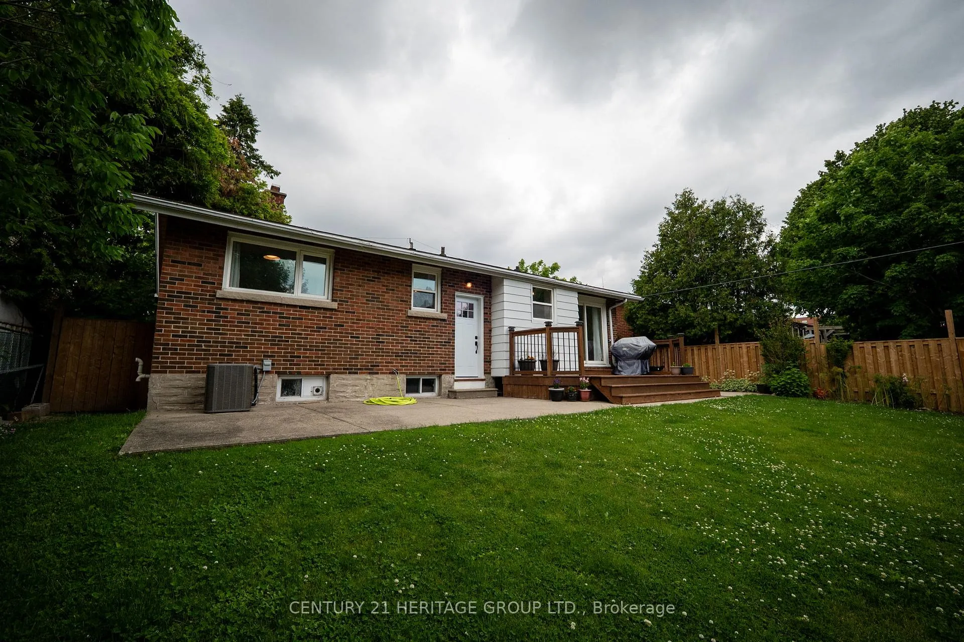 Photo 43 of 9 Kingslea Drive, Hamilton, Huntington — HOMEH