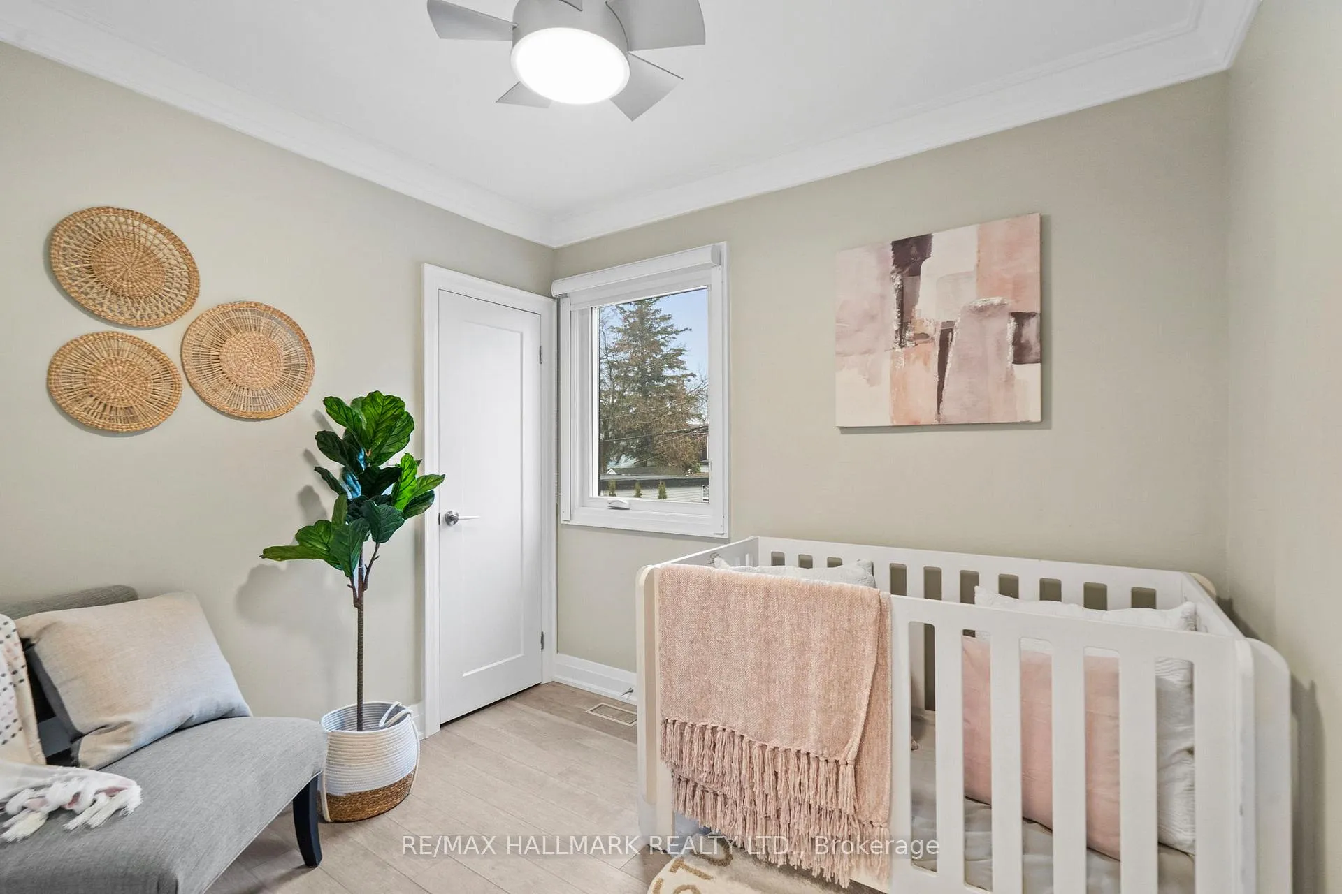 Photo 33 of 394 Main Street, Toronto, Woodbine-Lumsden — HOMEH