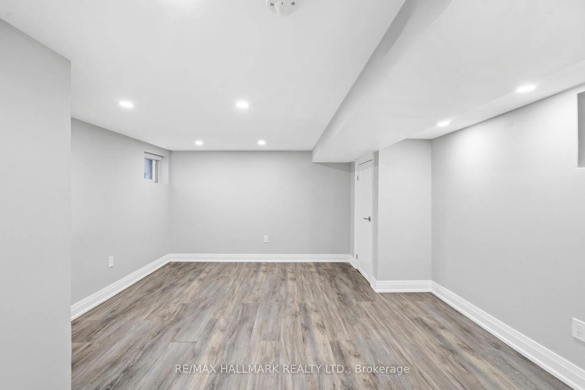 Photo 40 of 394 Main Street, Toronto, Woodbine-Lumsden — HOMEH
