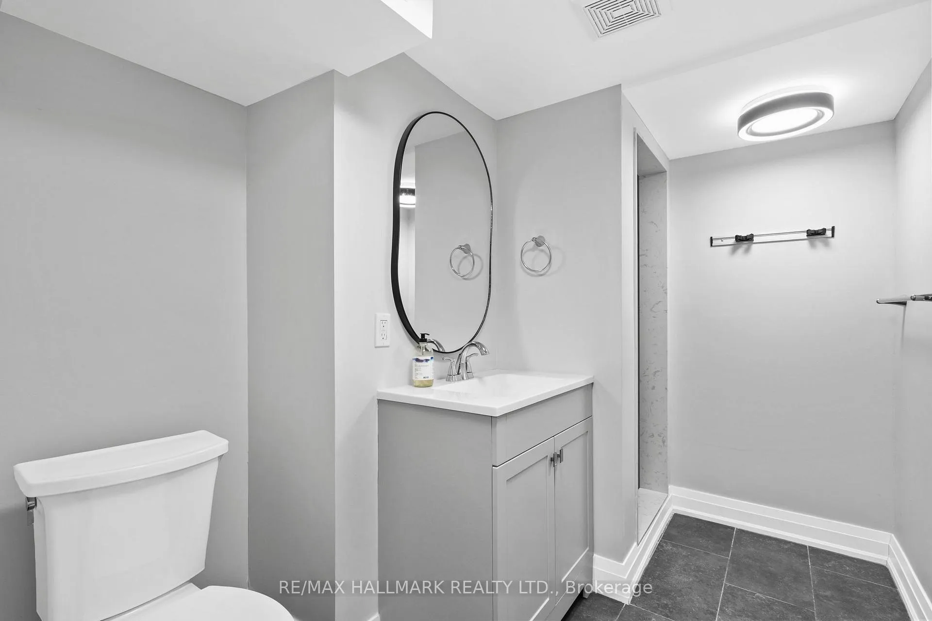 Photo 41 of 394 Main Street, Toronto, Woodbine-Lumsden — HOMEH