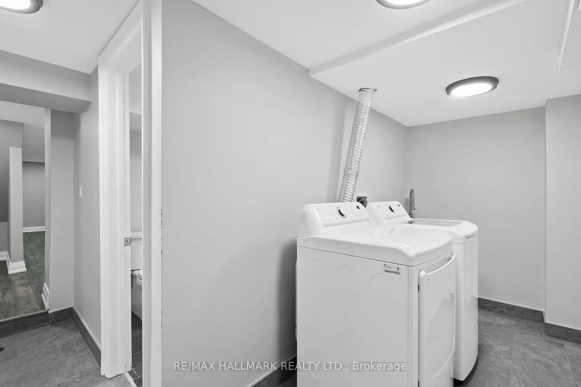 Photo 42 of 394 Main Street, Toronto, Woodbine-Lumsden — HOMEH