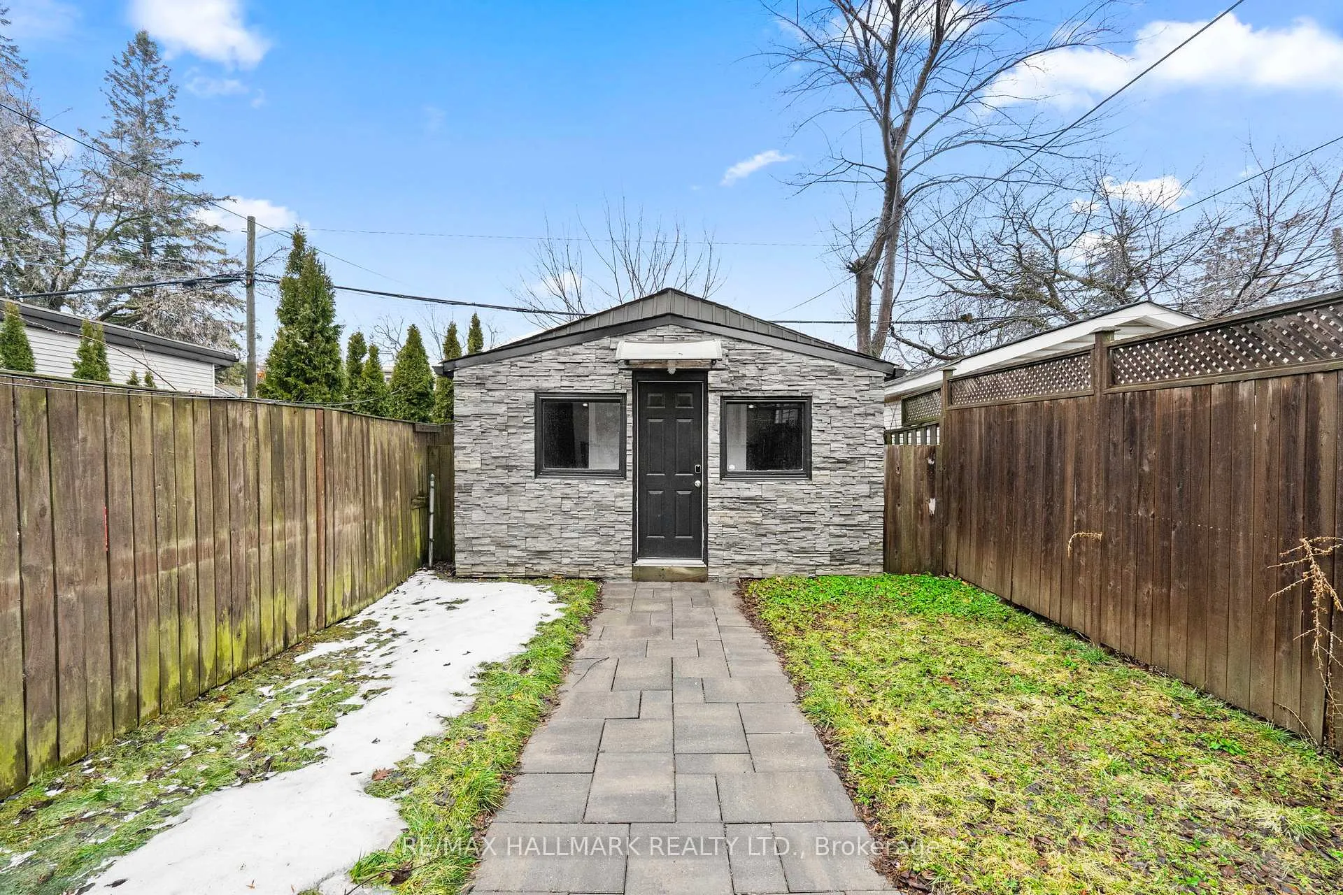 Photo 44 of 394 Main Street, Toronto, Woodbine-Lumsden — HOMEH