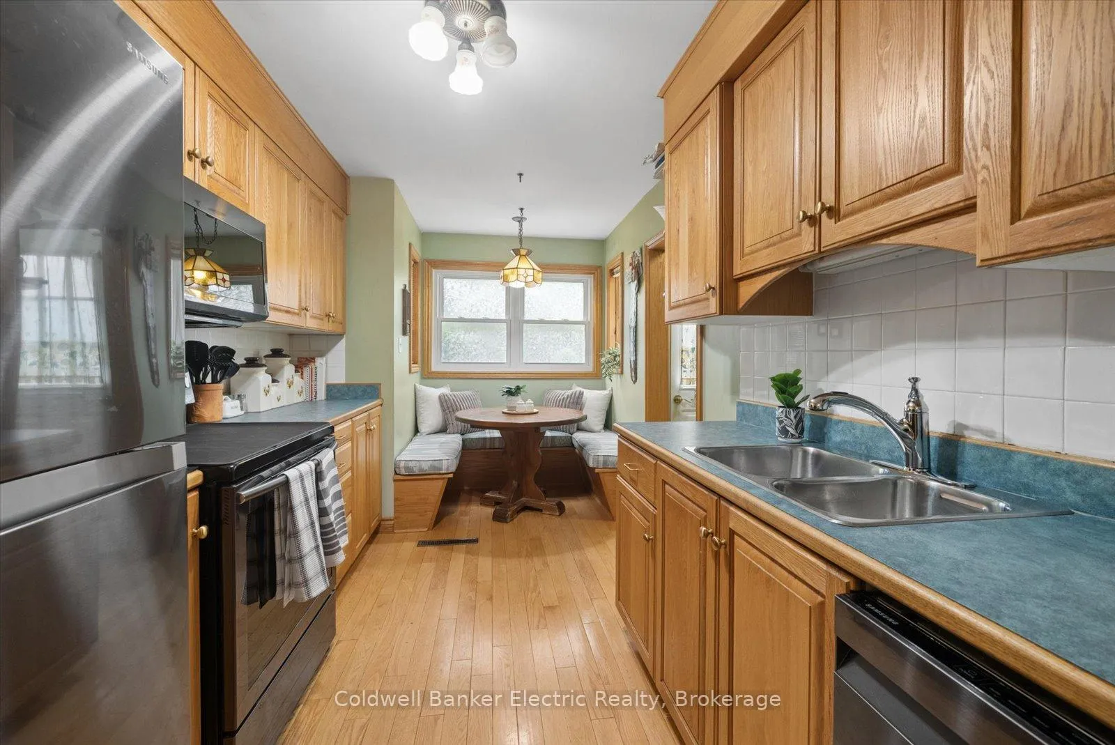 Photo 15 of 1497 Mayfair Avenue, Peterborough, Monaghan Ward 2 — HOMEH
