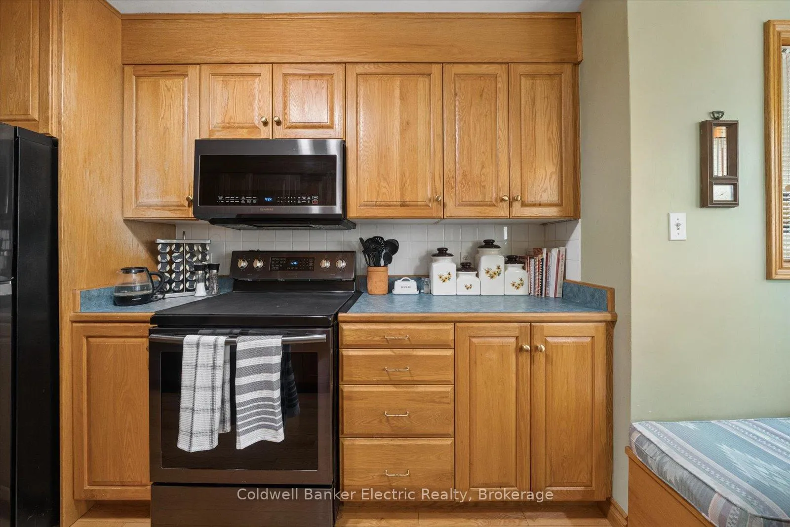 Photo 18 of 1497 Mayfair Avenue, Peterborough, Monaghan Ward 2 — HOMEH