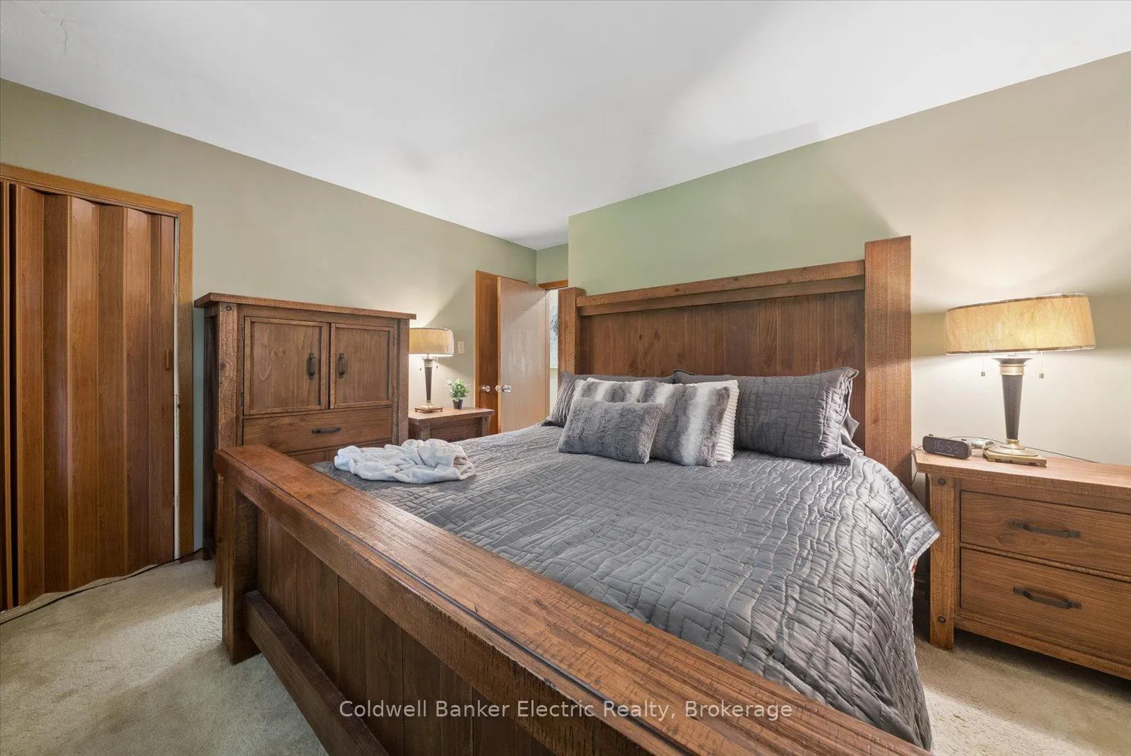 Photo 24 of 1497 Mayfair Avenue, Peterborough, Monaghan Ward 2 — HOMEH