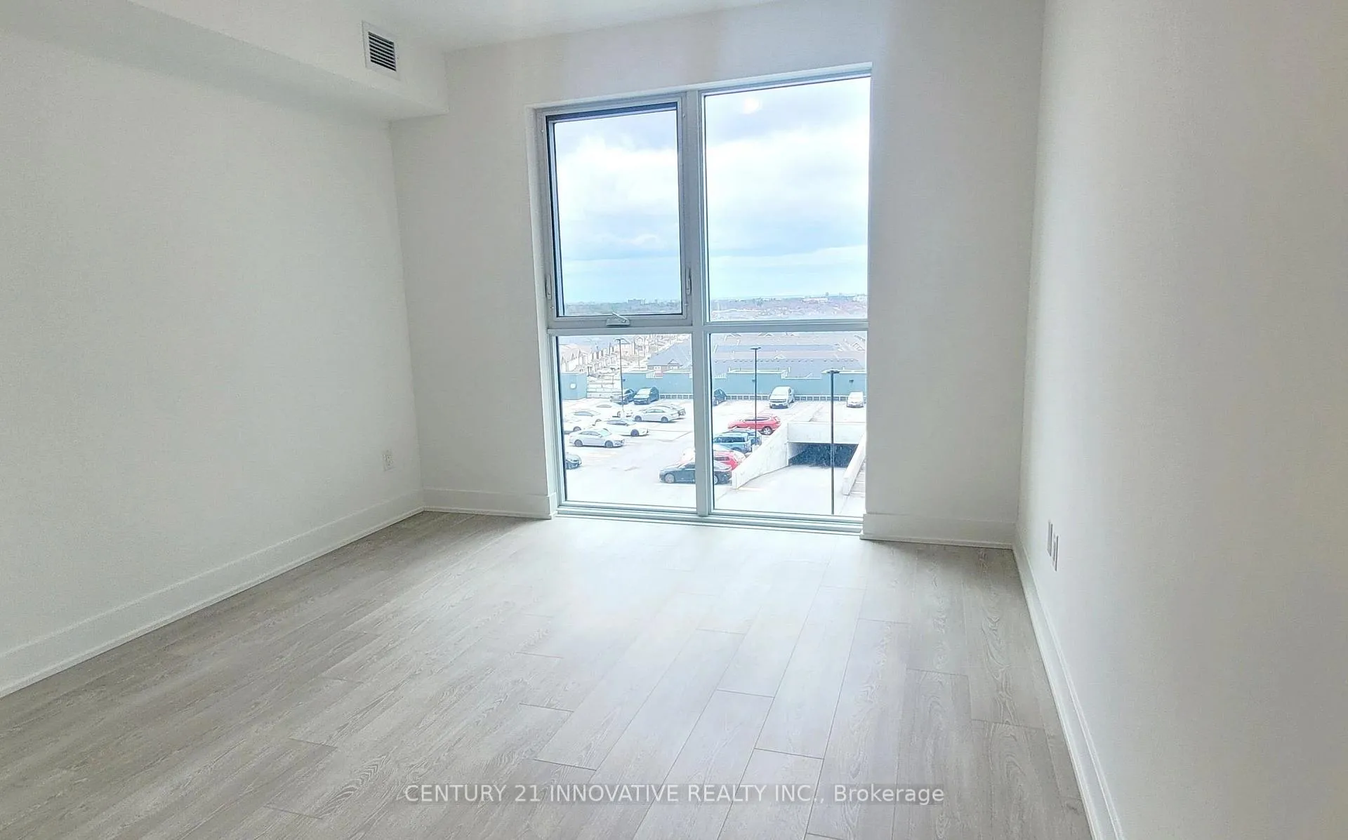 Photo 14 of Unit 618, 2545 Simcoe Street N, Oshawa, Windfields — HOMEH