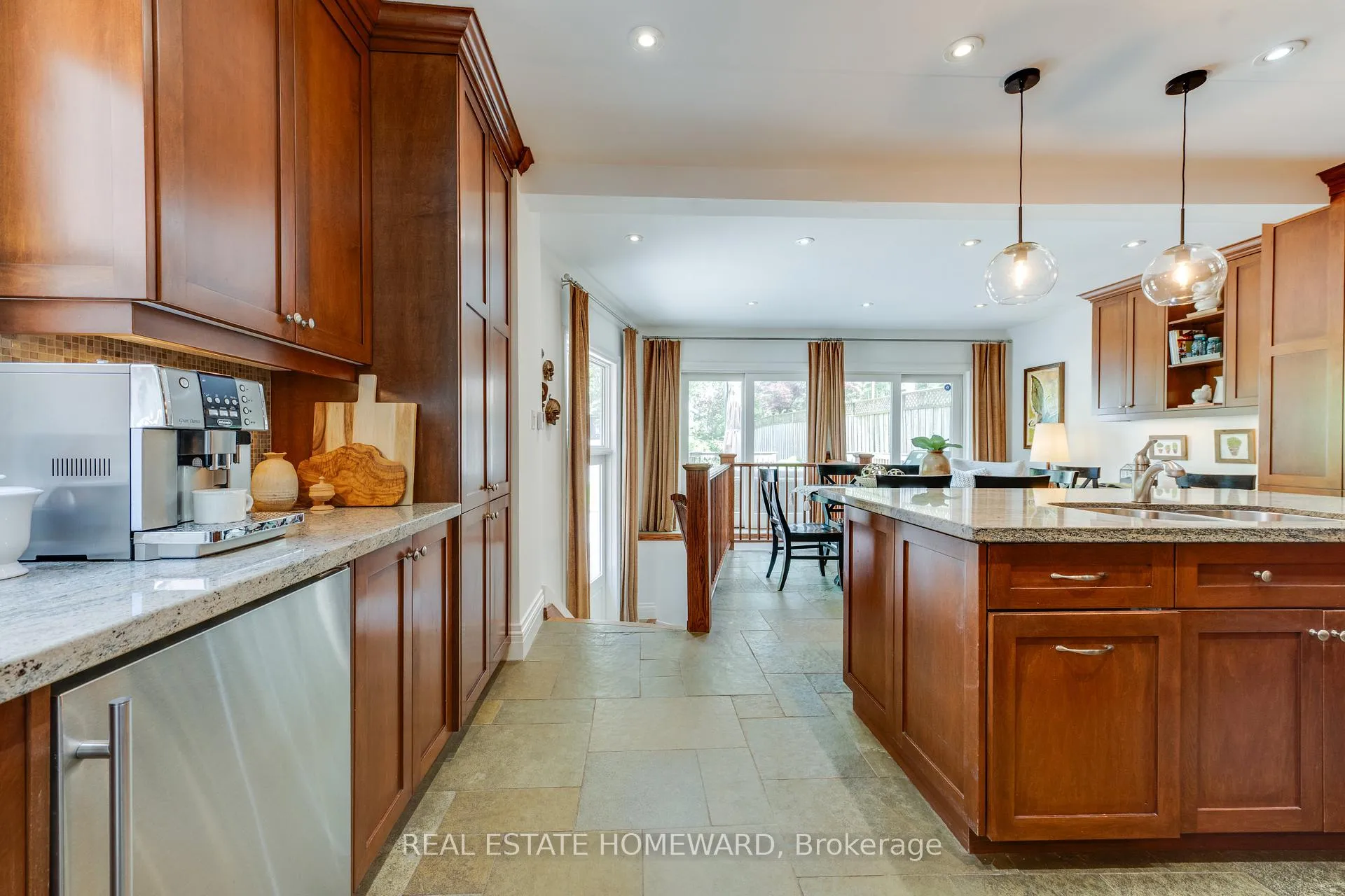 Photo 22 of 151 Waverley Road, Toronto, The Beaches — HOMEH