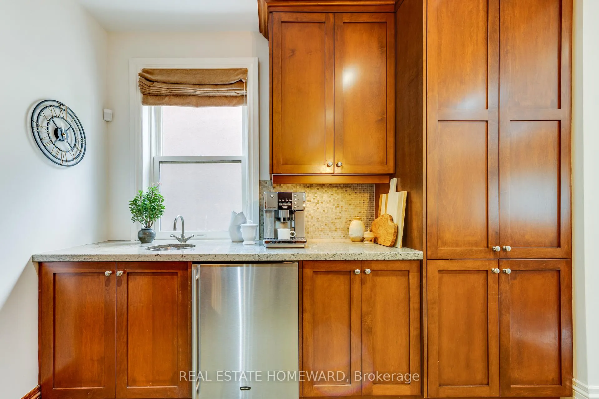 Photo 23 of 151 Waverley Road, Toronto, The Beaches — HOMEH