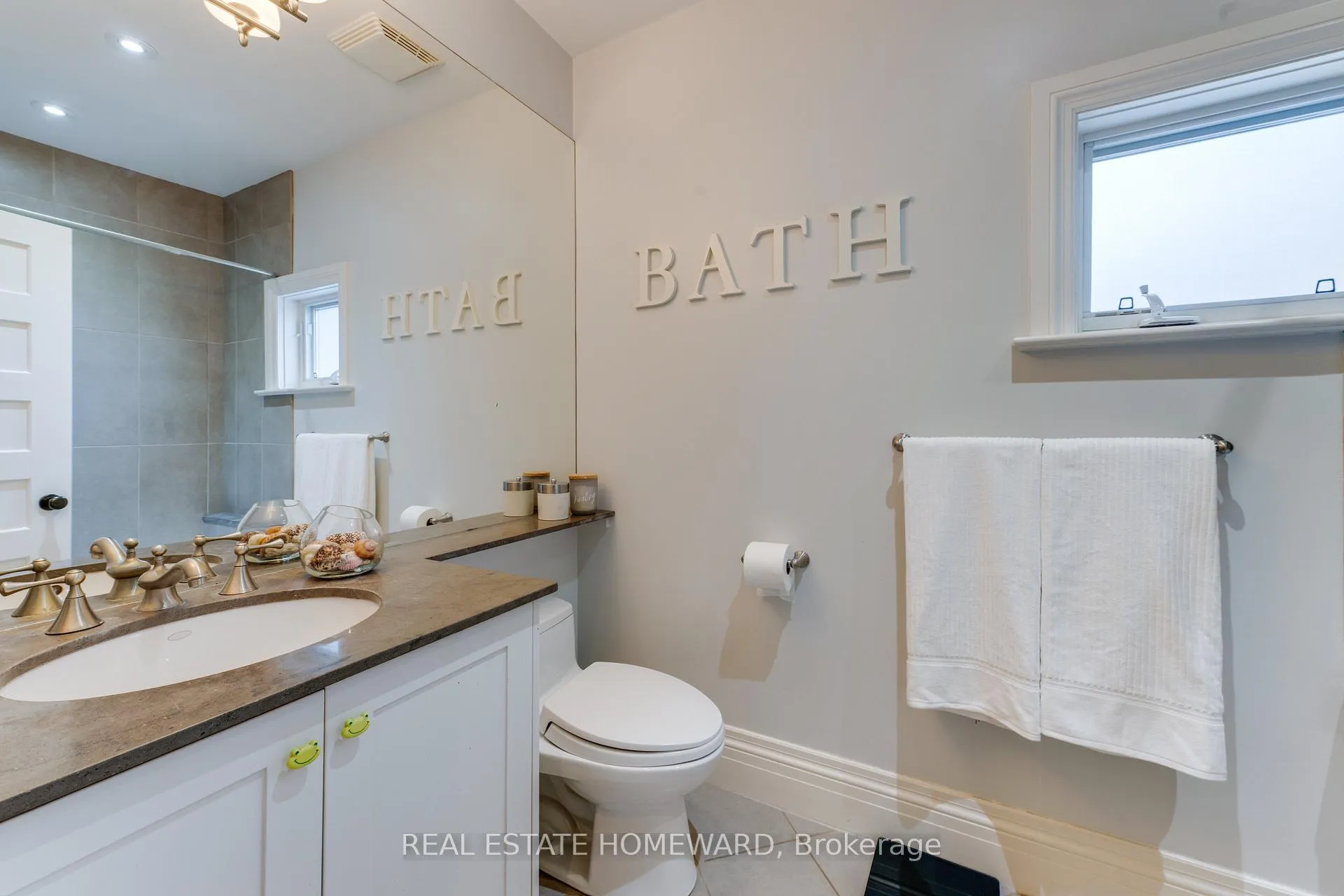 Photo 34 of 151 Waverley Road, Toronto, The Beaches — HOMEH