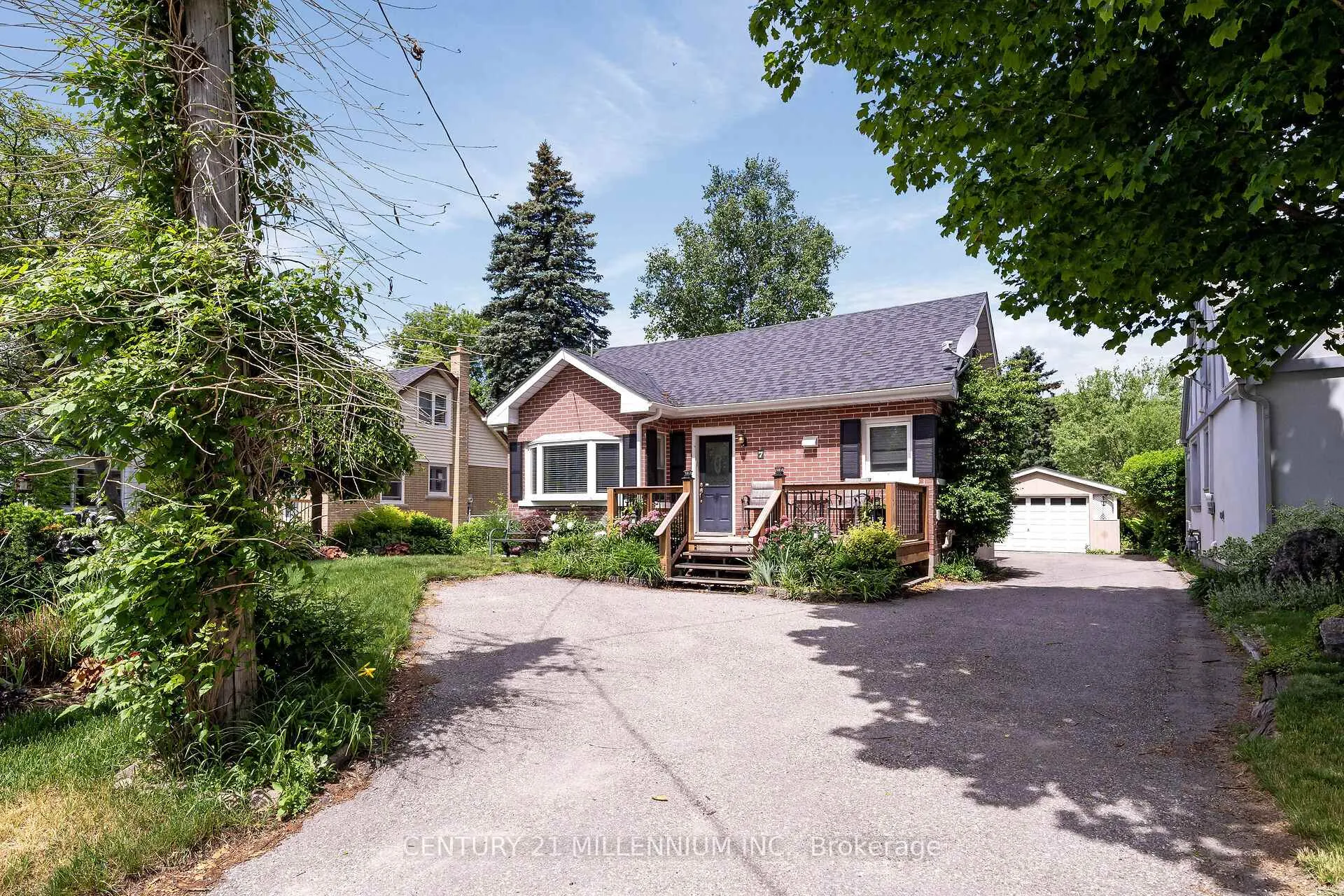 Photo 1 of 7 Dundas Street W, Erin — HOMEH