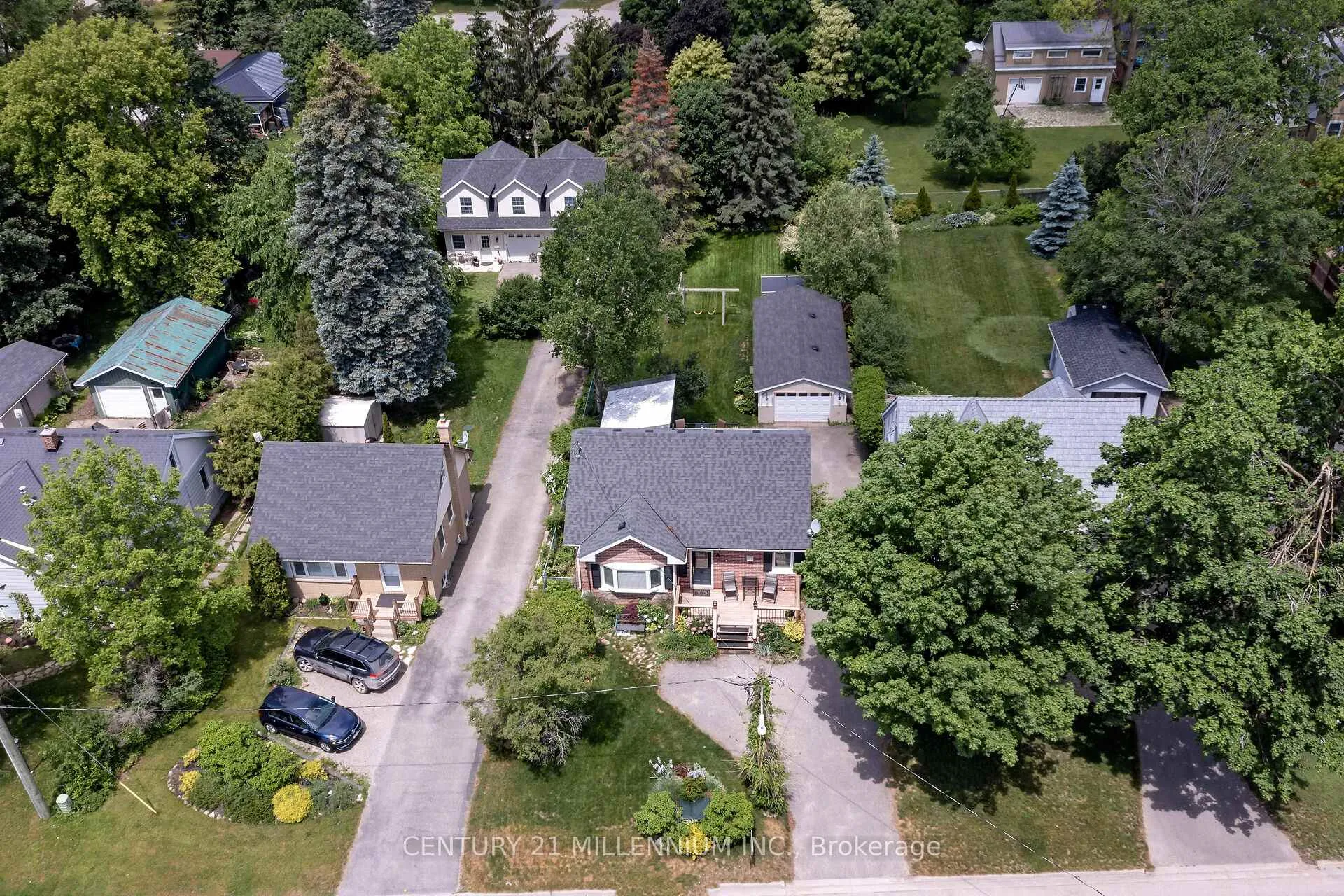 Photo 2 of 7 Dundas Street W, Erin — HOMEH