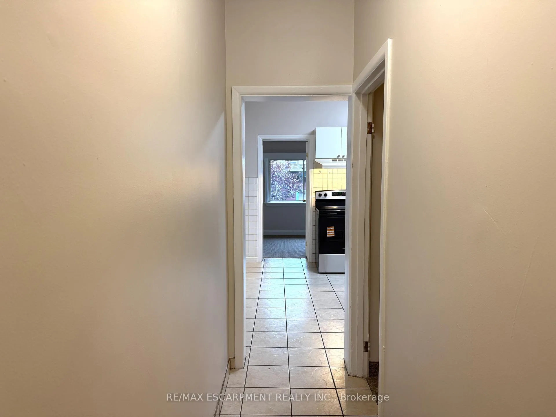 Photo 6 of 24 Somerset Avenue, Hamilton, Stipley — HOMEH