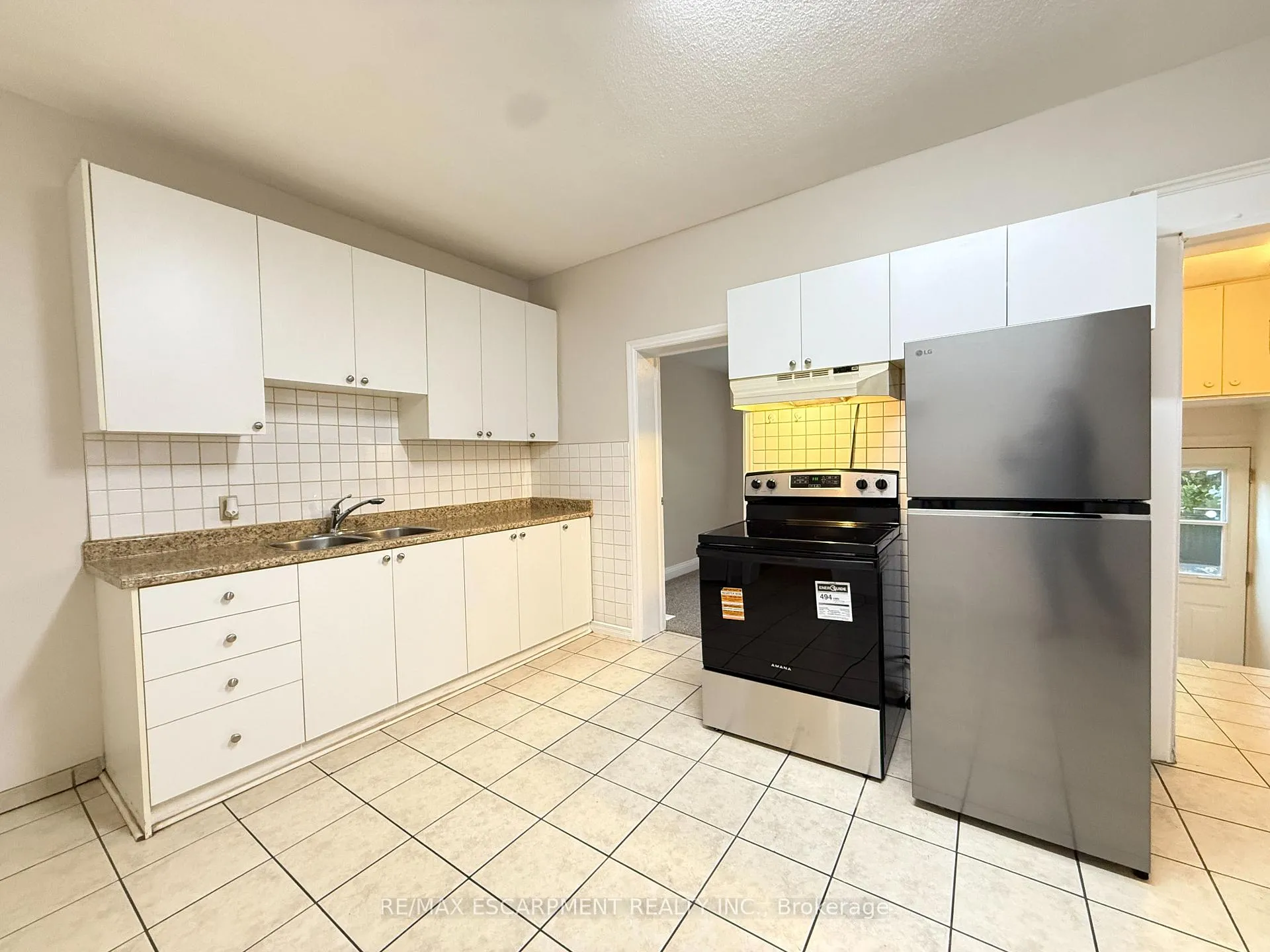 Photo 8 of 24 Somerset Avenue, Hamilton, Stipley — HOMEH