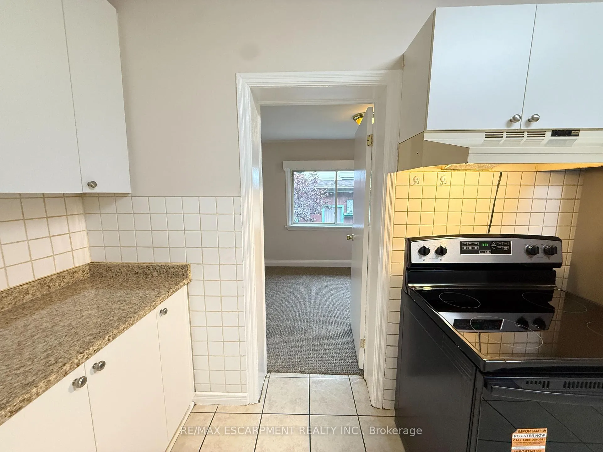 Photo 9 of 24 Somerset Avenue, Hamilton, Stipley — HOMEH