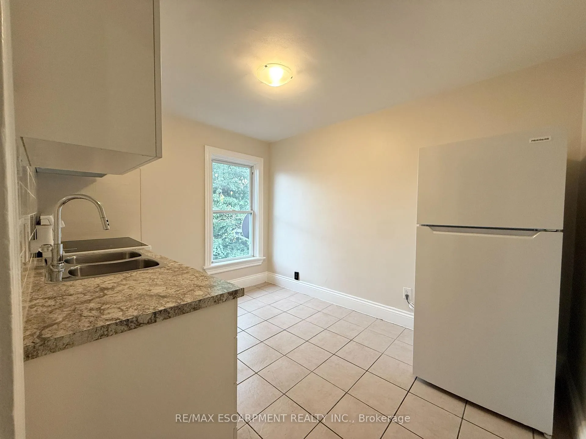 Photo 16 of 24 Somerset Avenue, Hamilton, Stipley — HOMEH