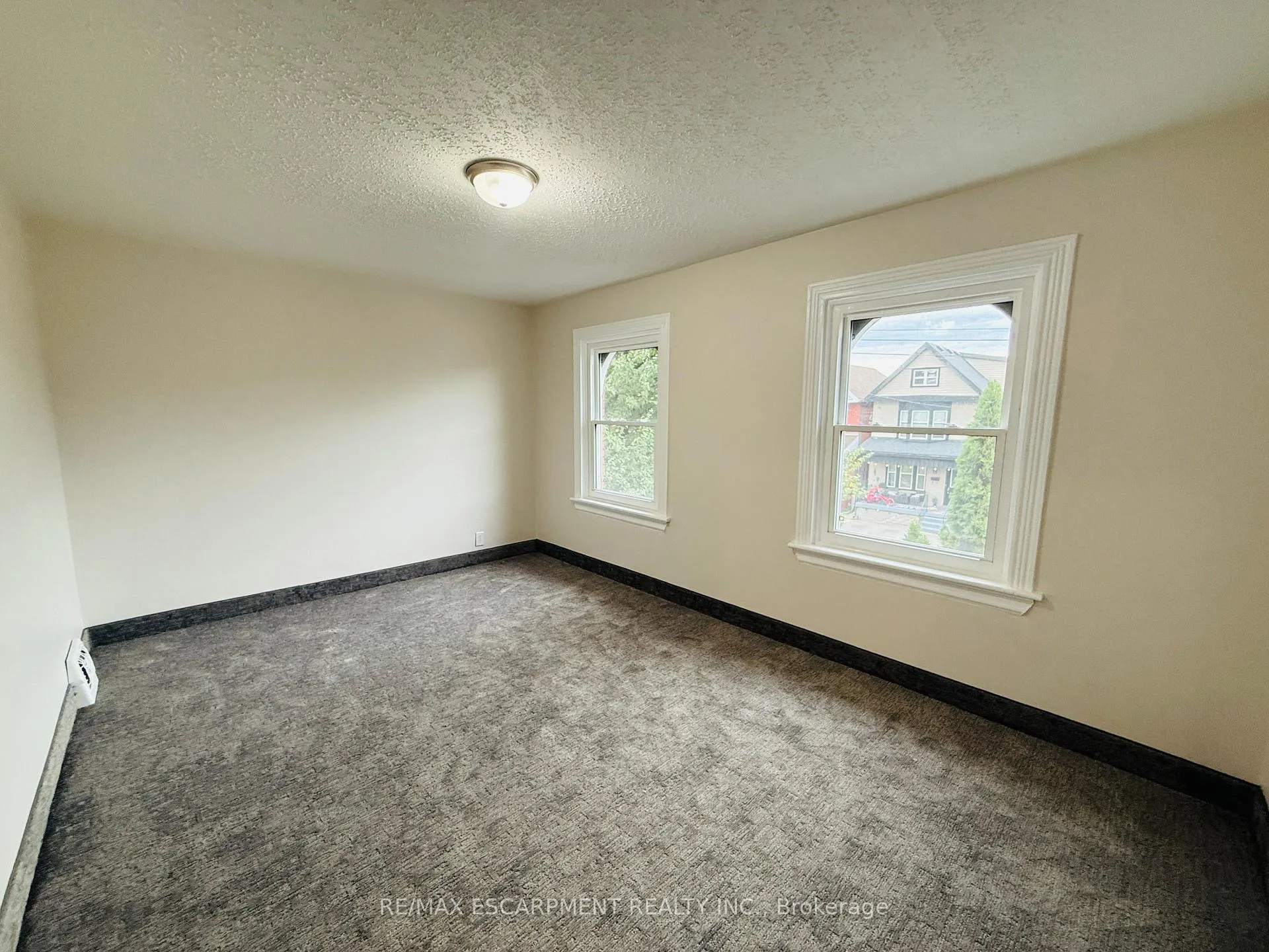 Photo 21 of 24 Somerset Avenue, Hamilton, Stipley — HOMEH