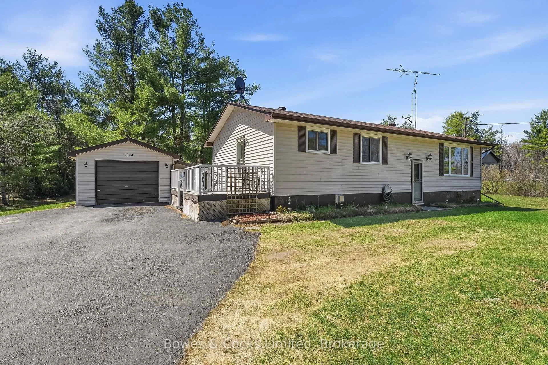 Photo of 1044 County Road 40
