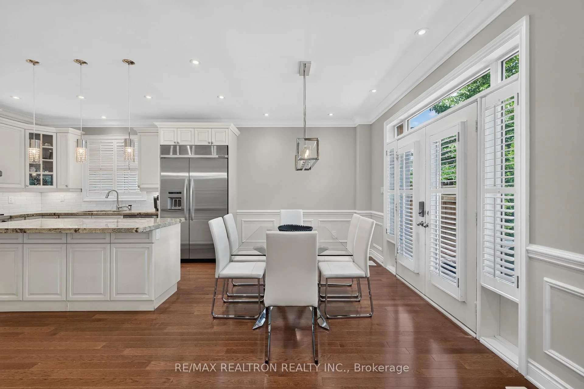 Photo 27 of 189 Cook's Mill Crescent, Vaughan, Patterson — HOMEH