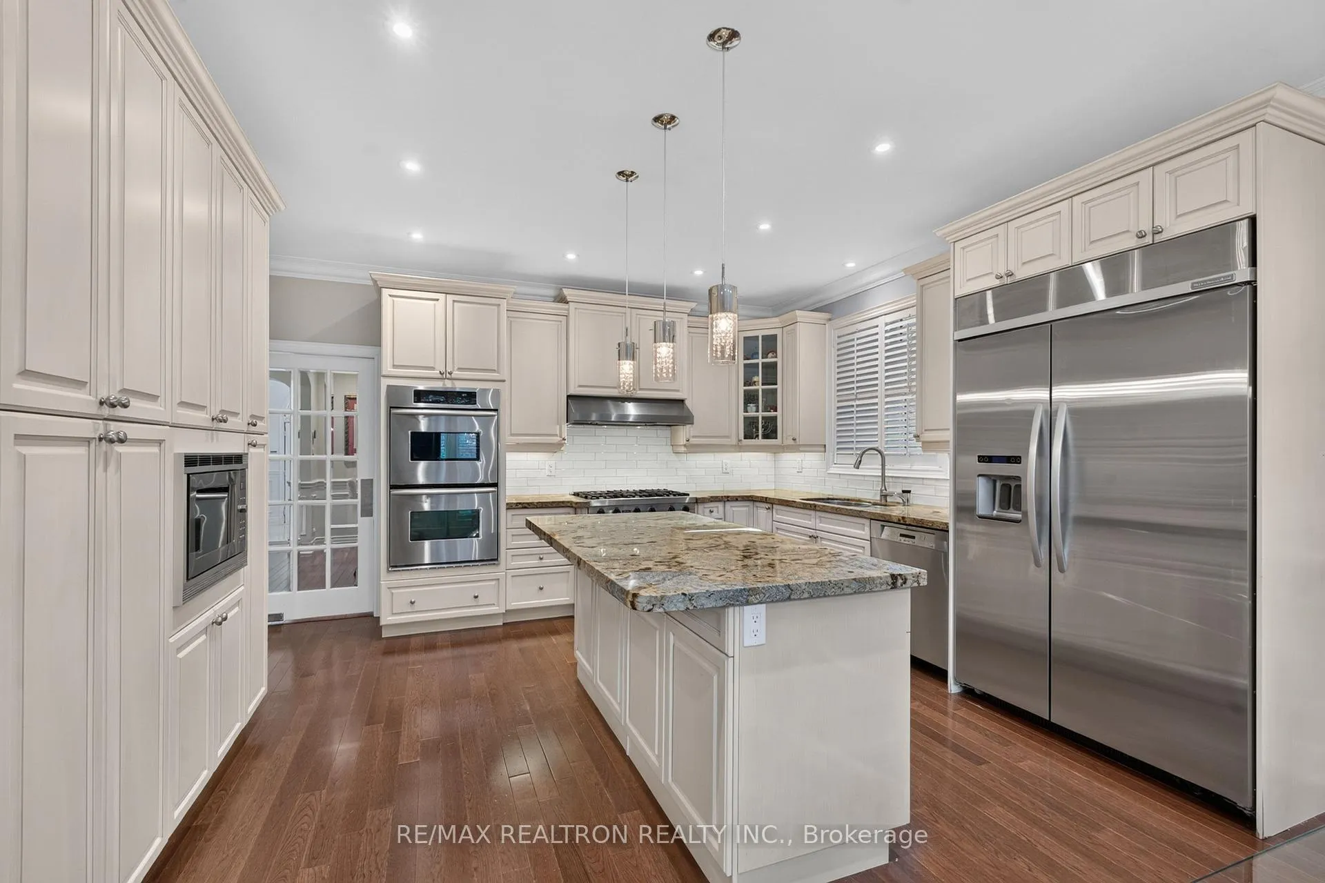 Photo 29 of 189 Cook's Mill Crescent, Vaughan, Patterson — HOMEH
