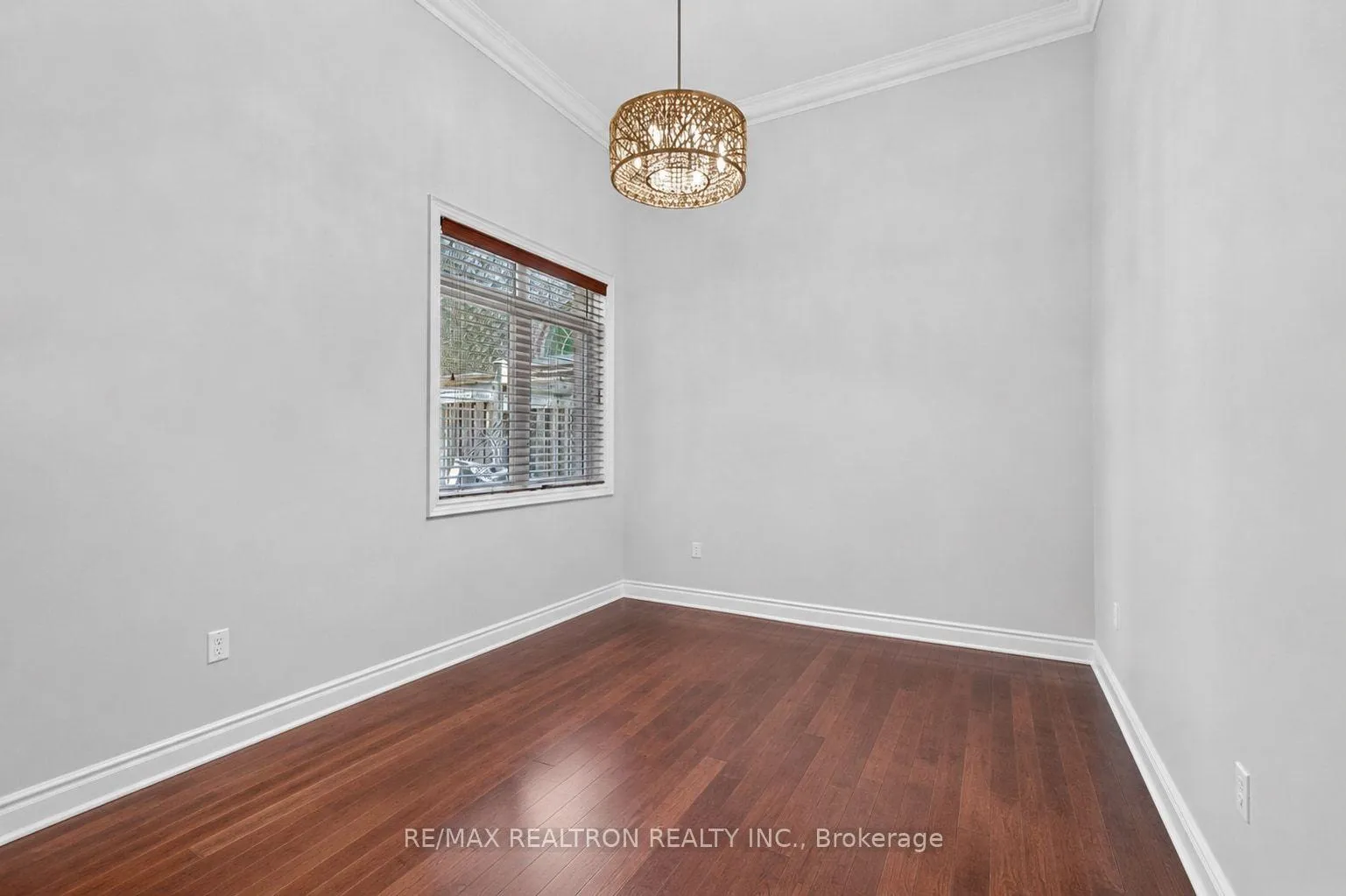 Photo 36 of 189 Cook's Mill Crescent, Vaughan, Patterson — HOMEH