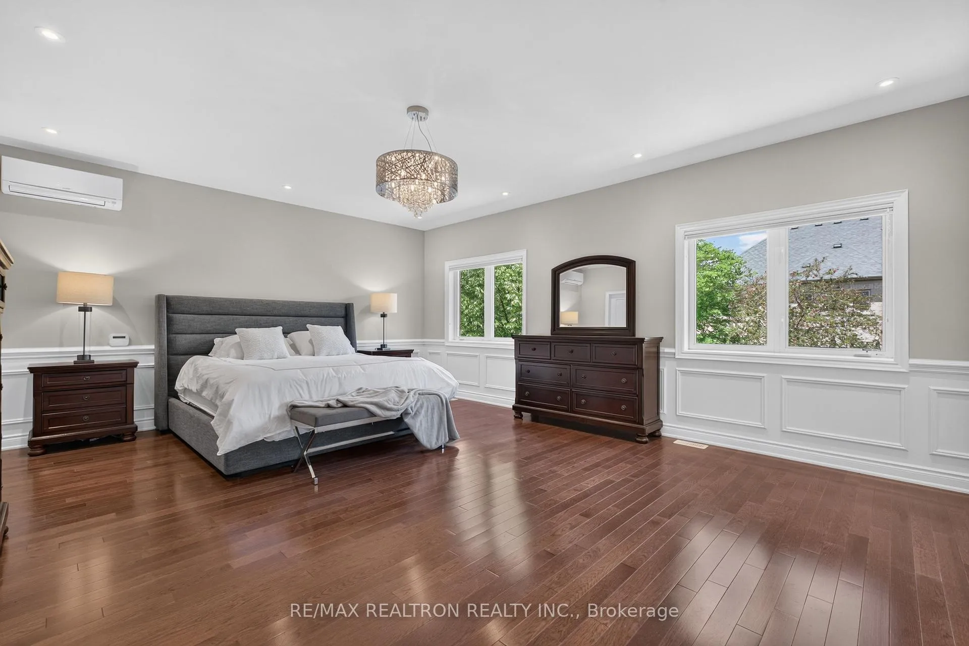 Photo 38 of 189 Cook's Mill Crescent, Vaughan, Patterson — HOMEH